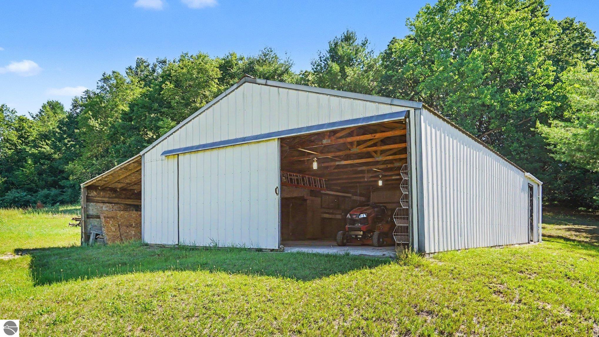 10221 E Church Road, Vestaburg, MI 48891 — Photo 27
