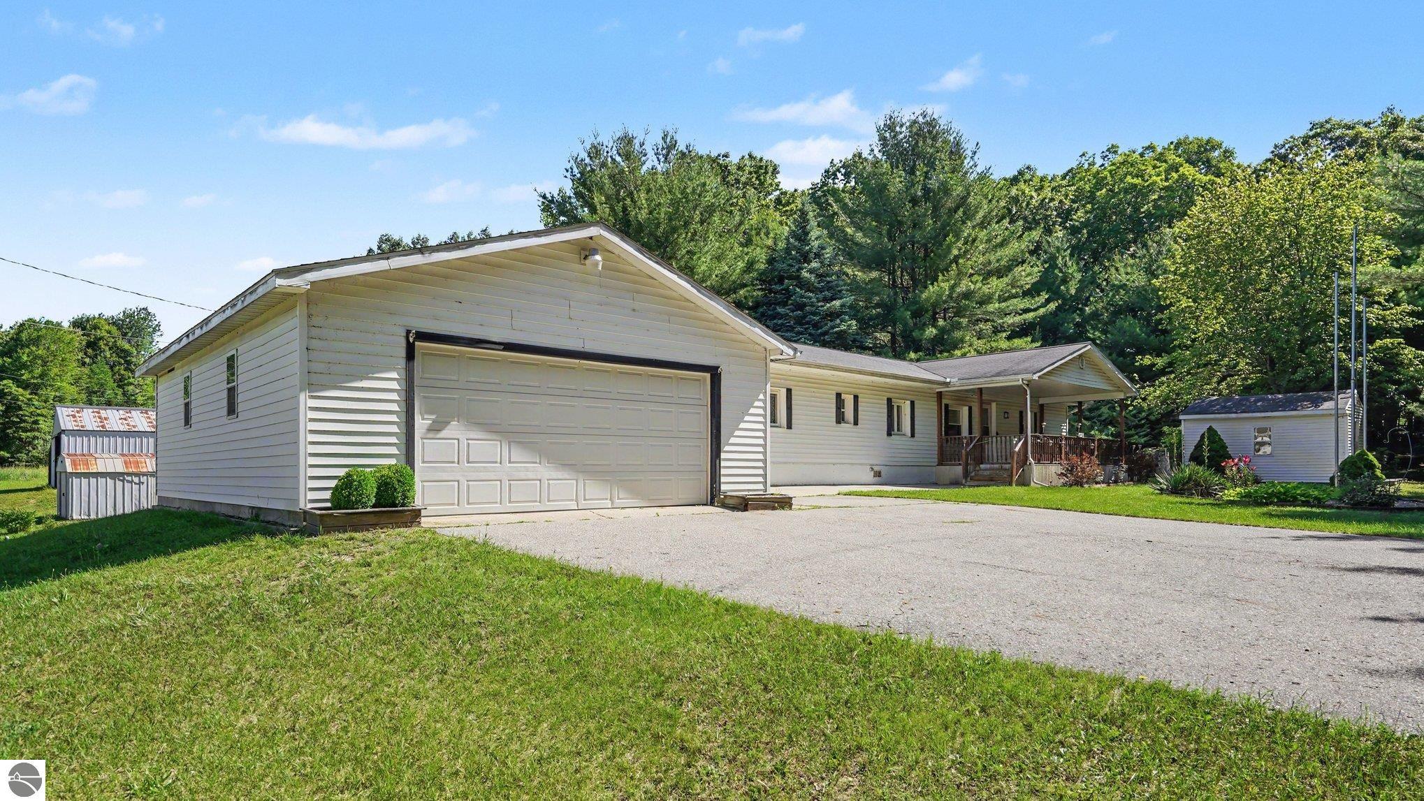 10221 E Church Road, Vestaburg, MI 48891 — Photo 34