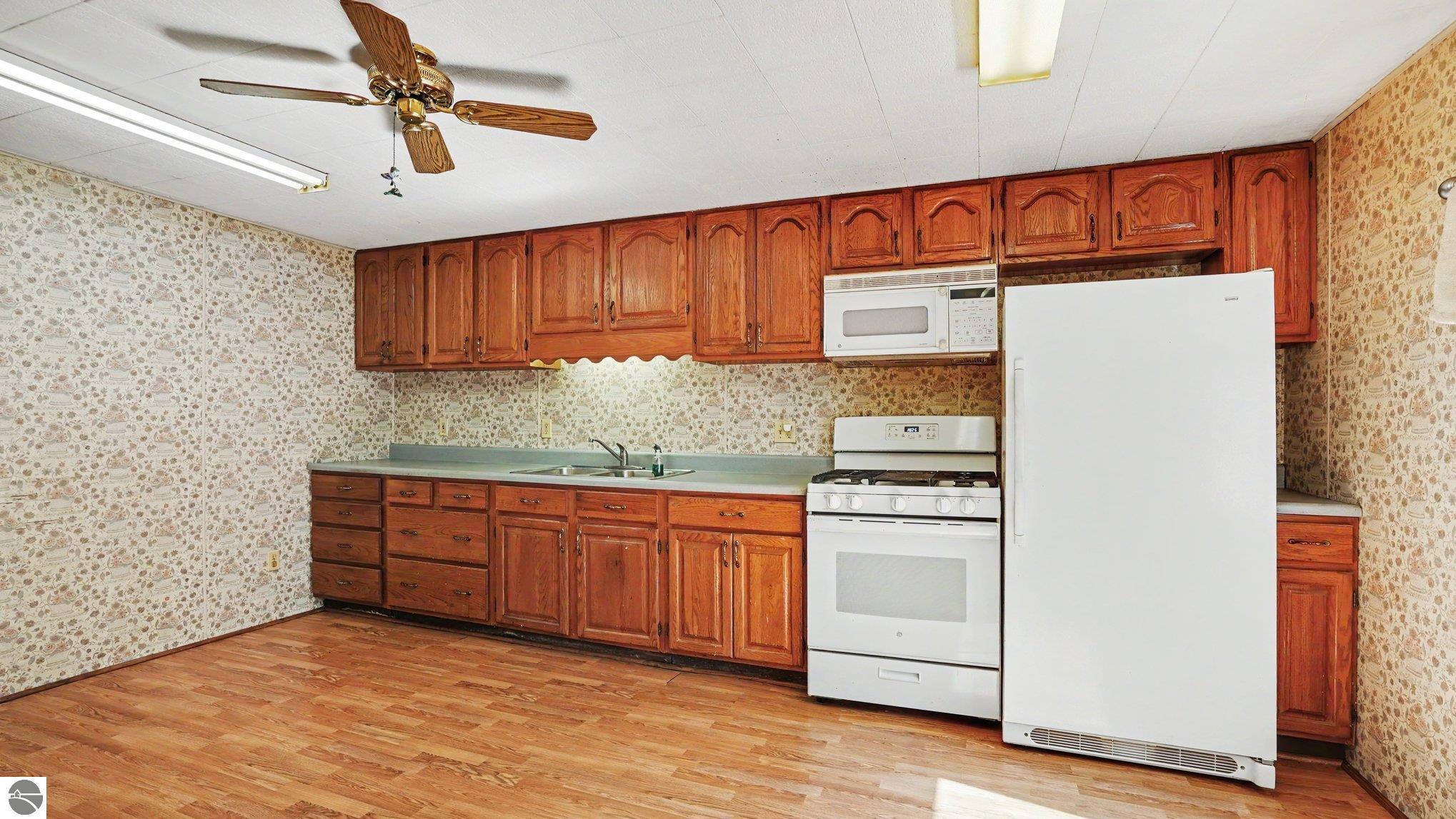 10221 E Church Road, Vestaburg, MI 48891 — Photo 6