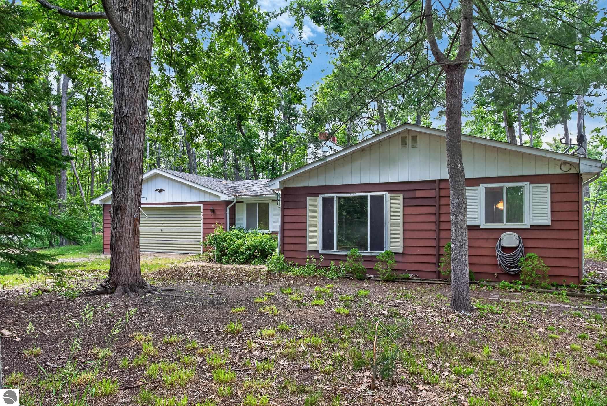 6744 Crystal Street, Johannesburg, MI 49751 — Photo 2