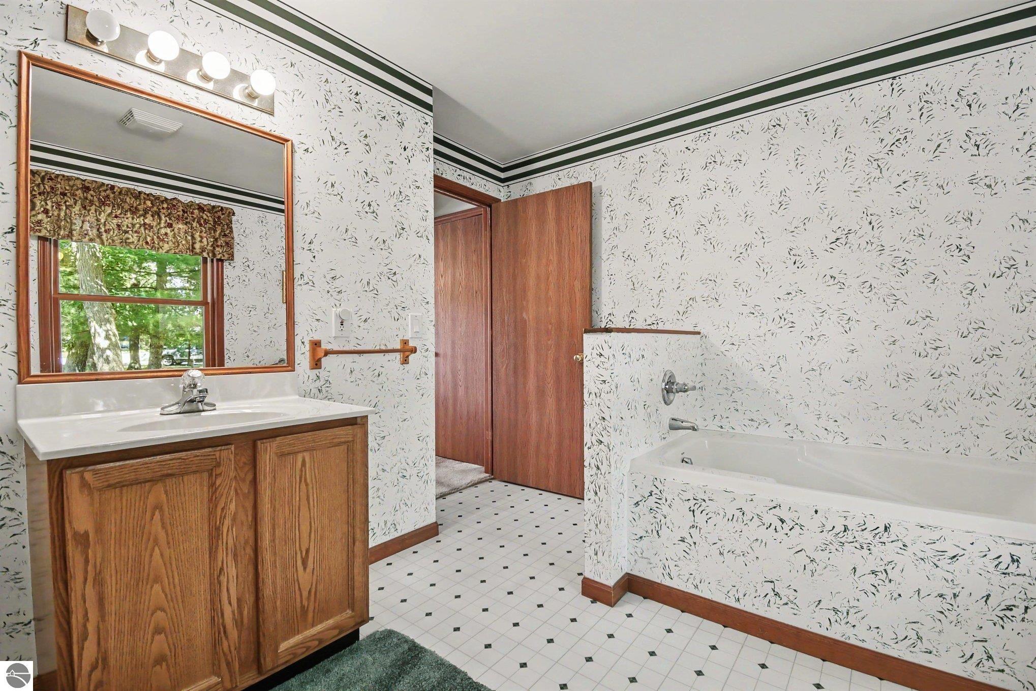 1660 Iroquois Trail, National City, MI 48748 — Photo 24