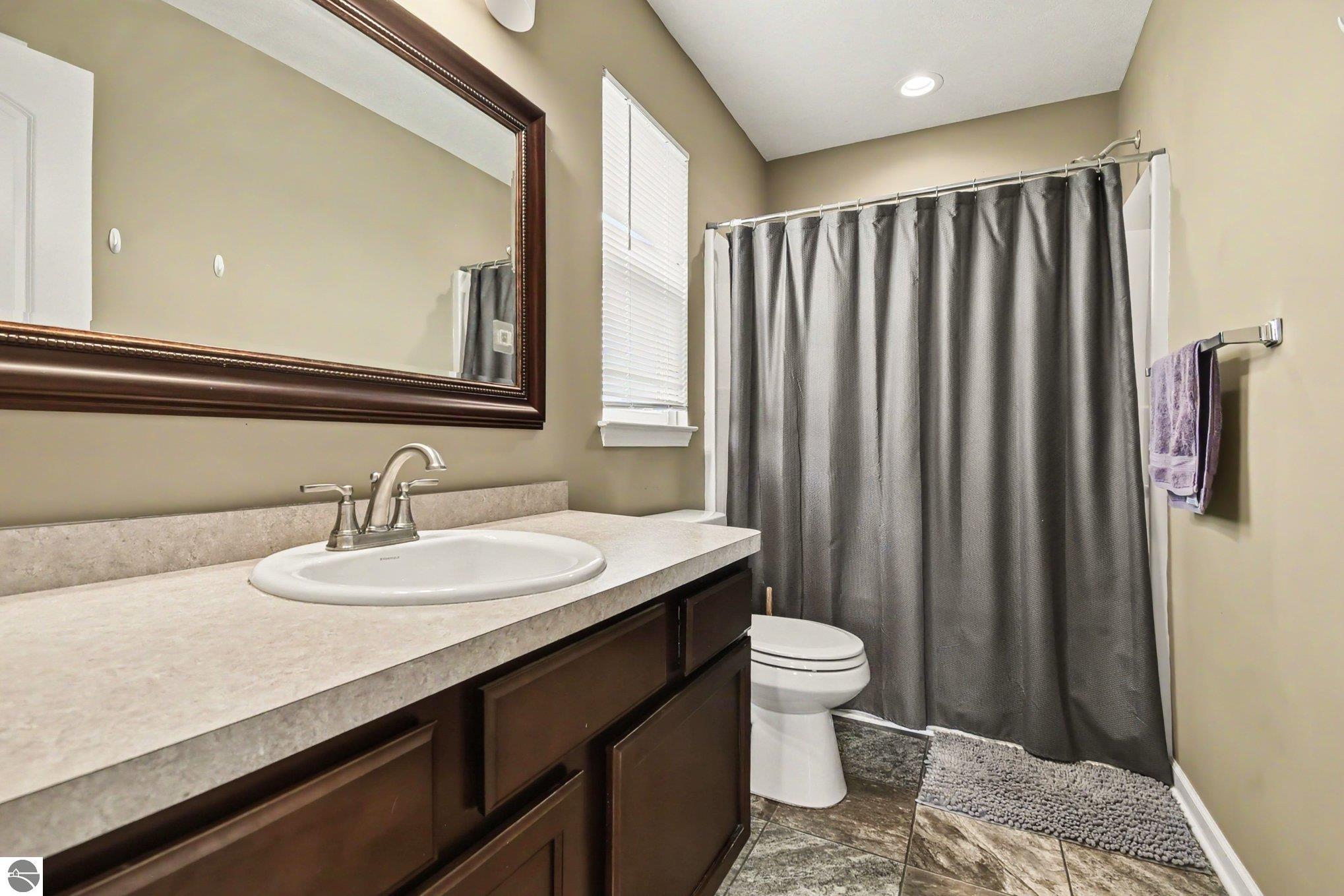 173 Crystal Court, Alma, MI 48801 — Photo 16