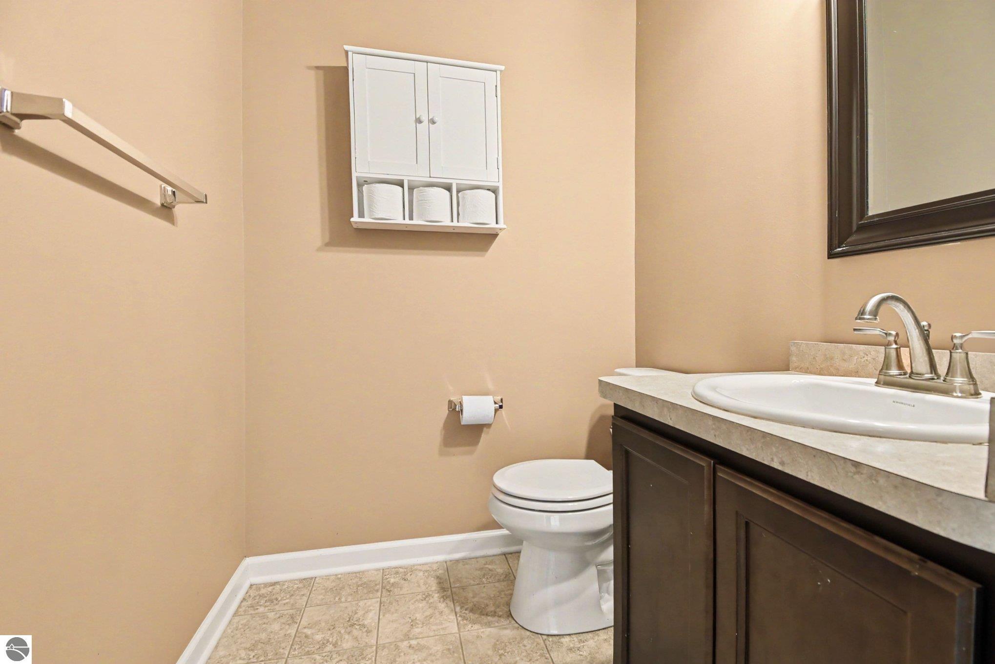 173 Crystal Court, Alma, MI 48801 — Photo 17