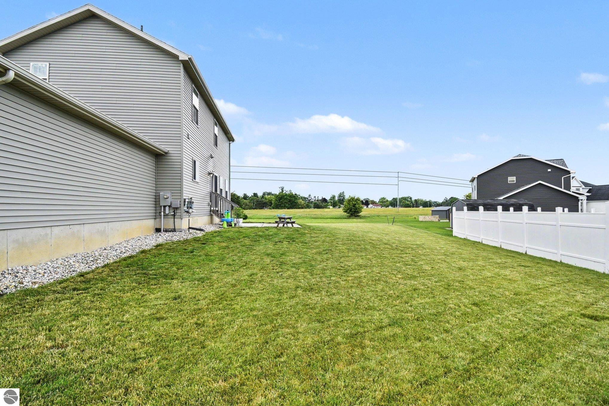 173 Crystal Court, Alma, MI 48801 — Photo 30