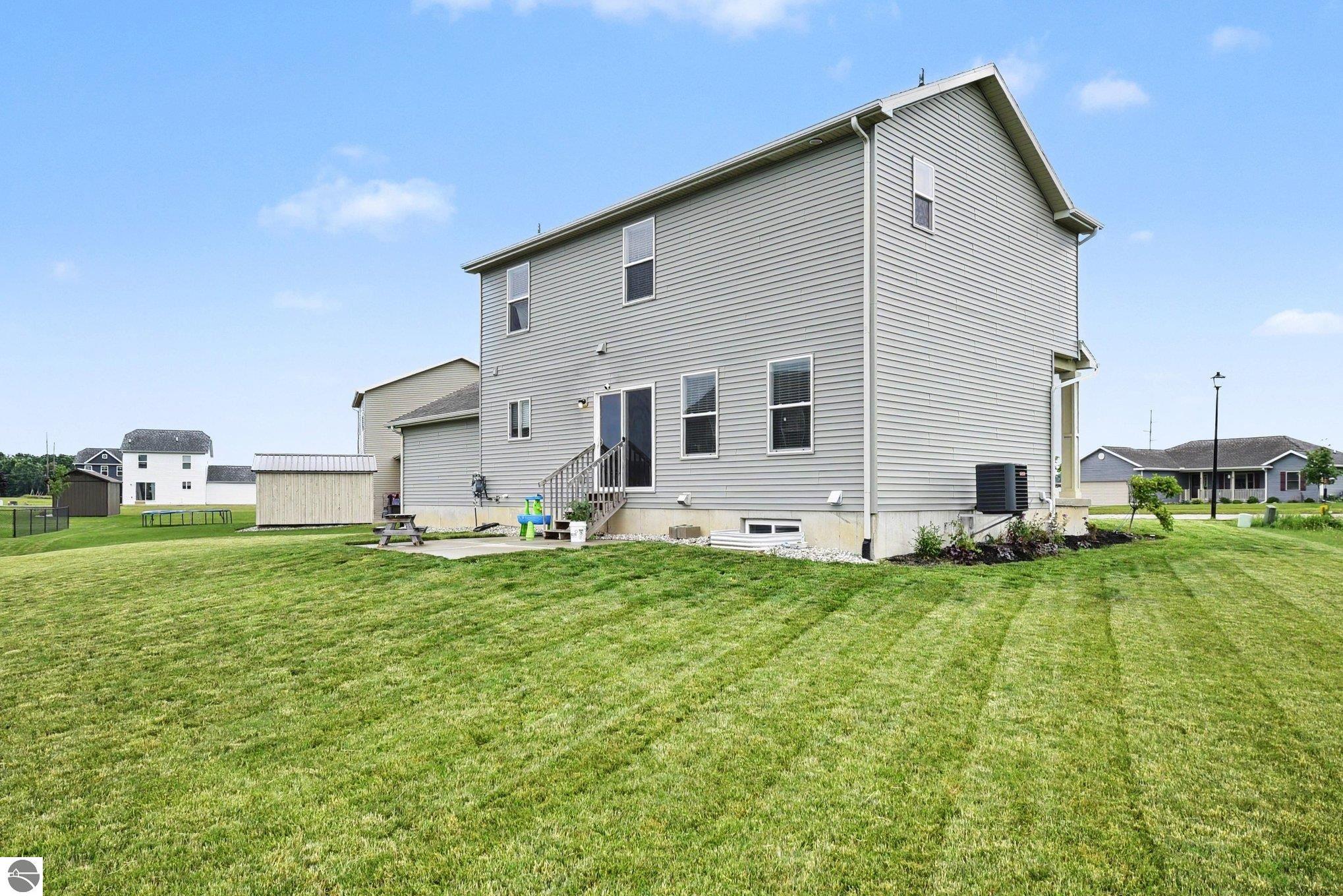 173 Crystal Court, Alma, MI 48801 — Photo 32