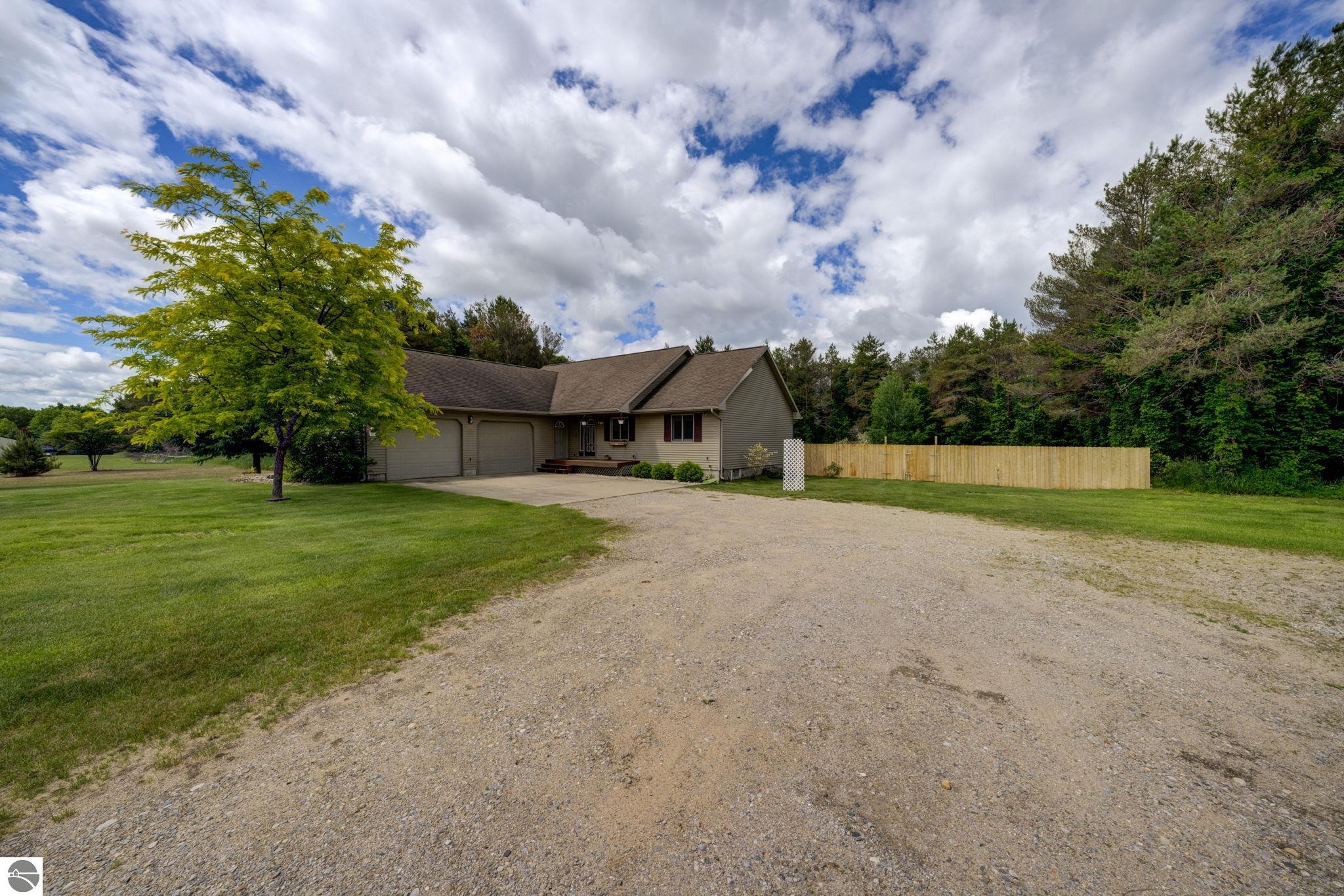 6151 Smith Road, Rapid City, MI 49676 — Photo 52