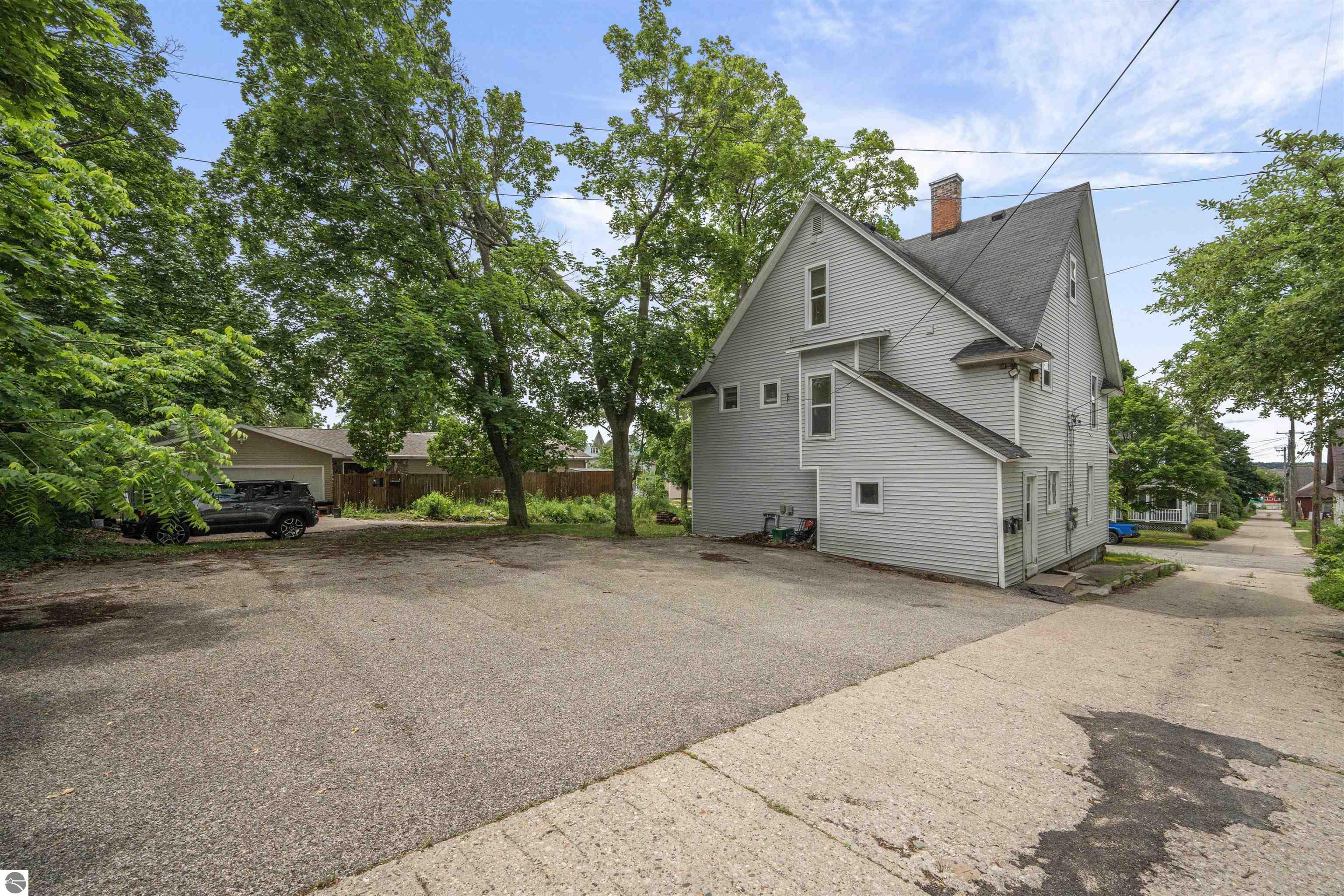 411 S Simons Street, Cadillac, MI 49601 — Photo 37