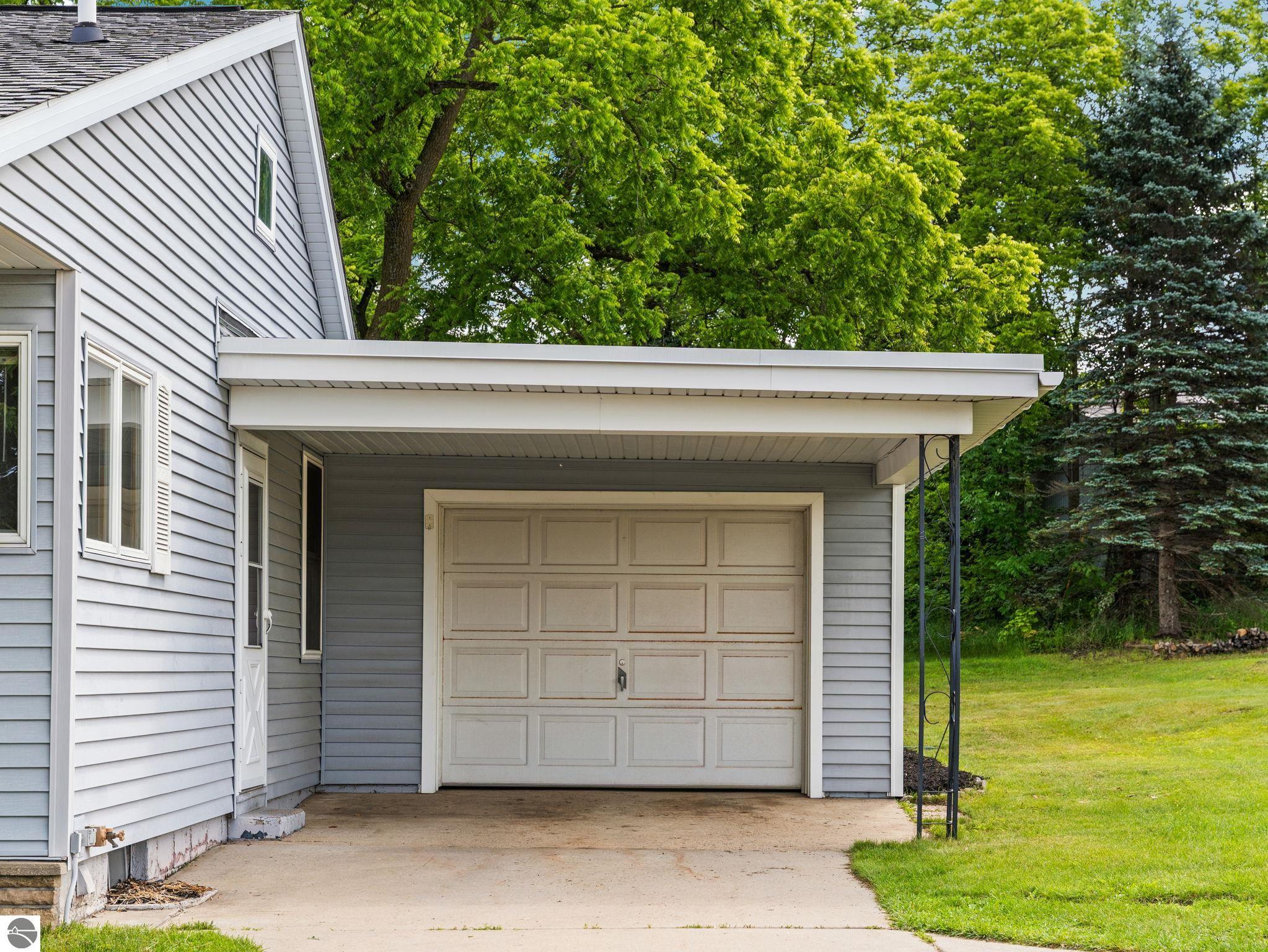 106 N Brownson, Kingsley, MI 49649 — Photo 10