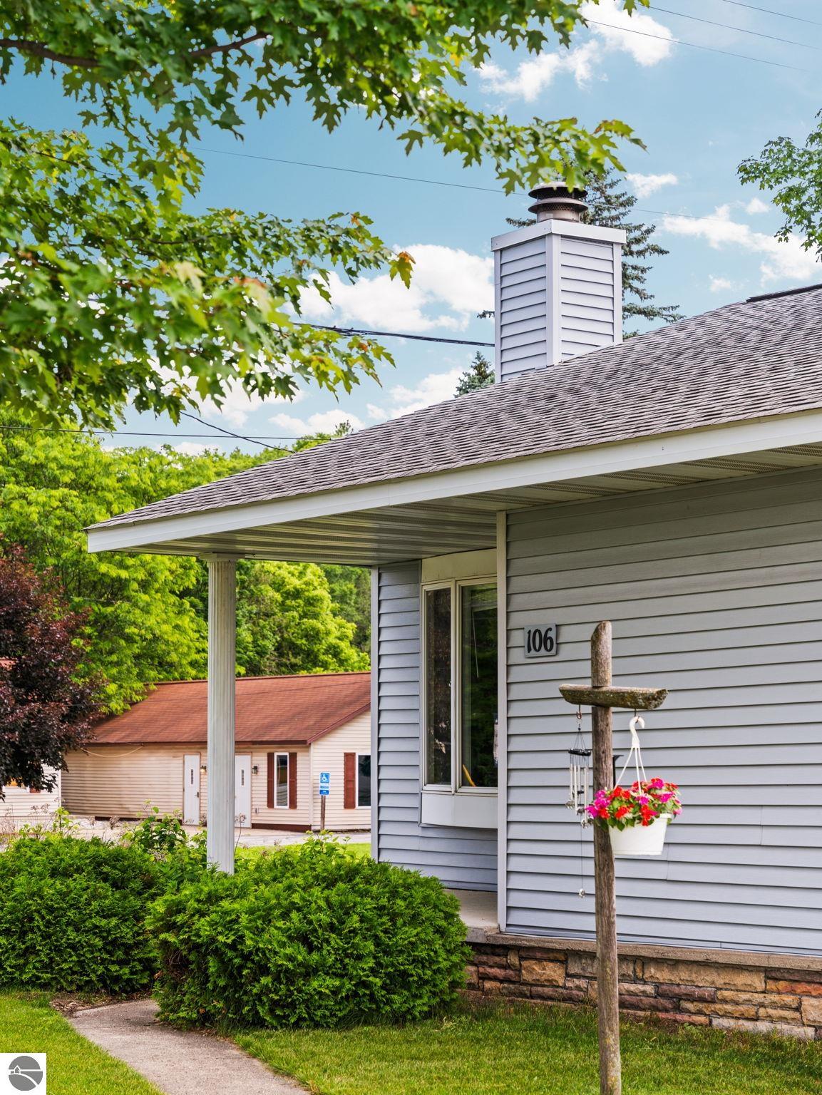 106 N Brownson, Kingsley, MI 49649 — Photo 2