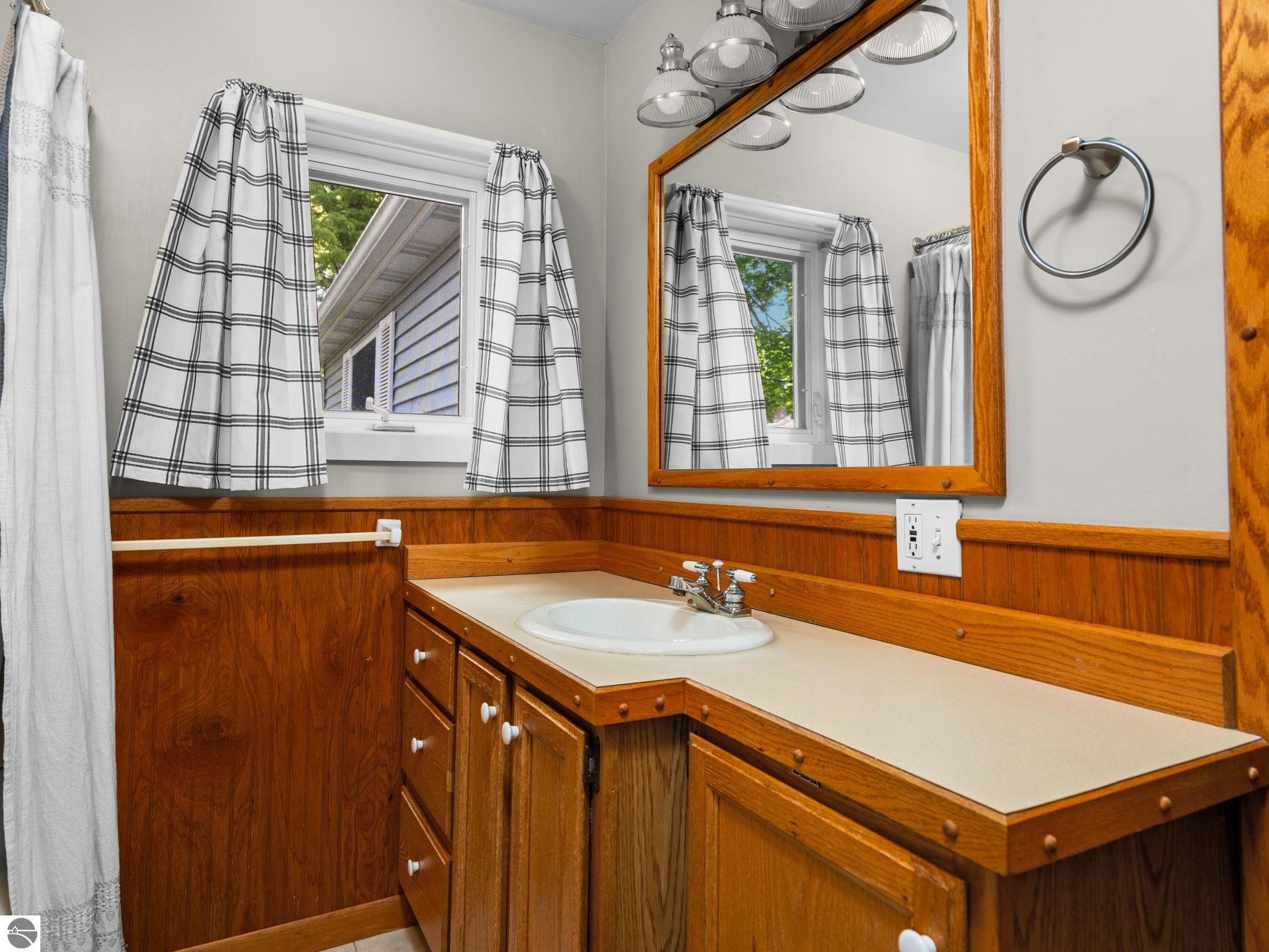 106 N Brownson, Kingsley, MI 49649 — Photo 30