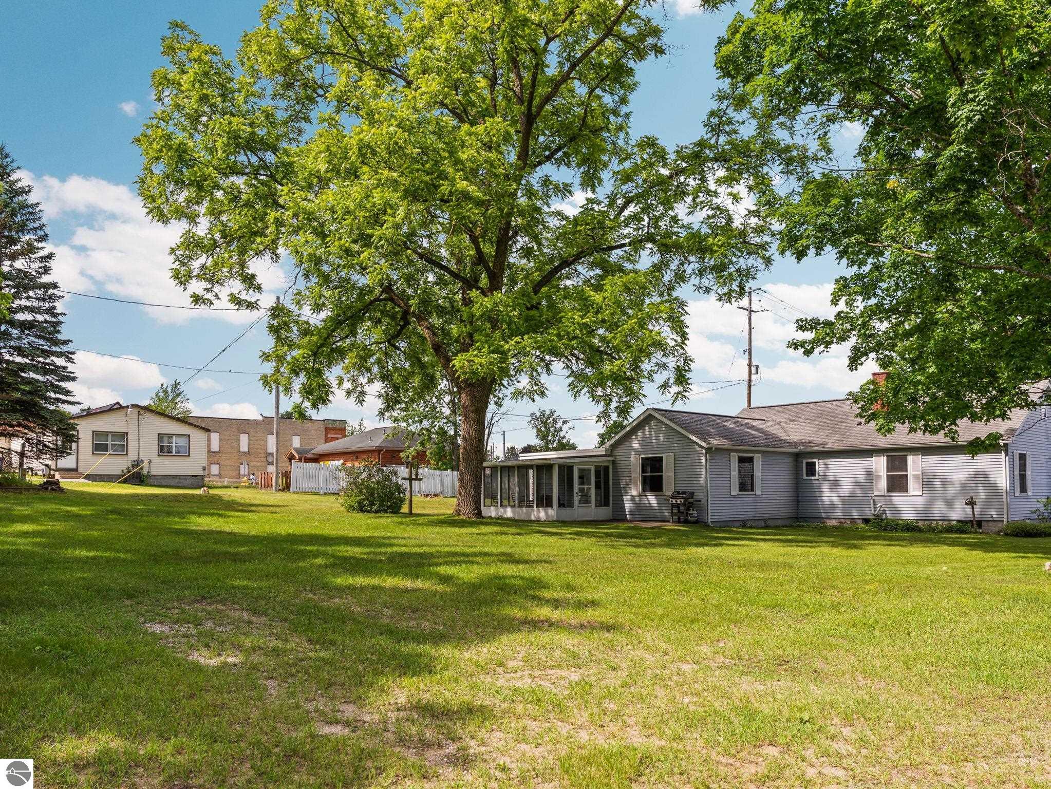106 N Brownson, Kingsley, MI 49649 — Photo 42