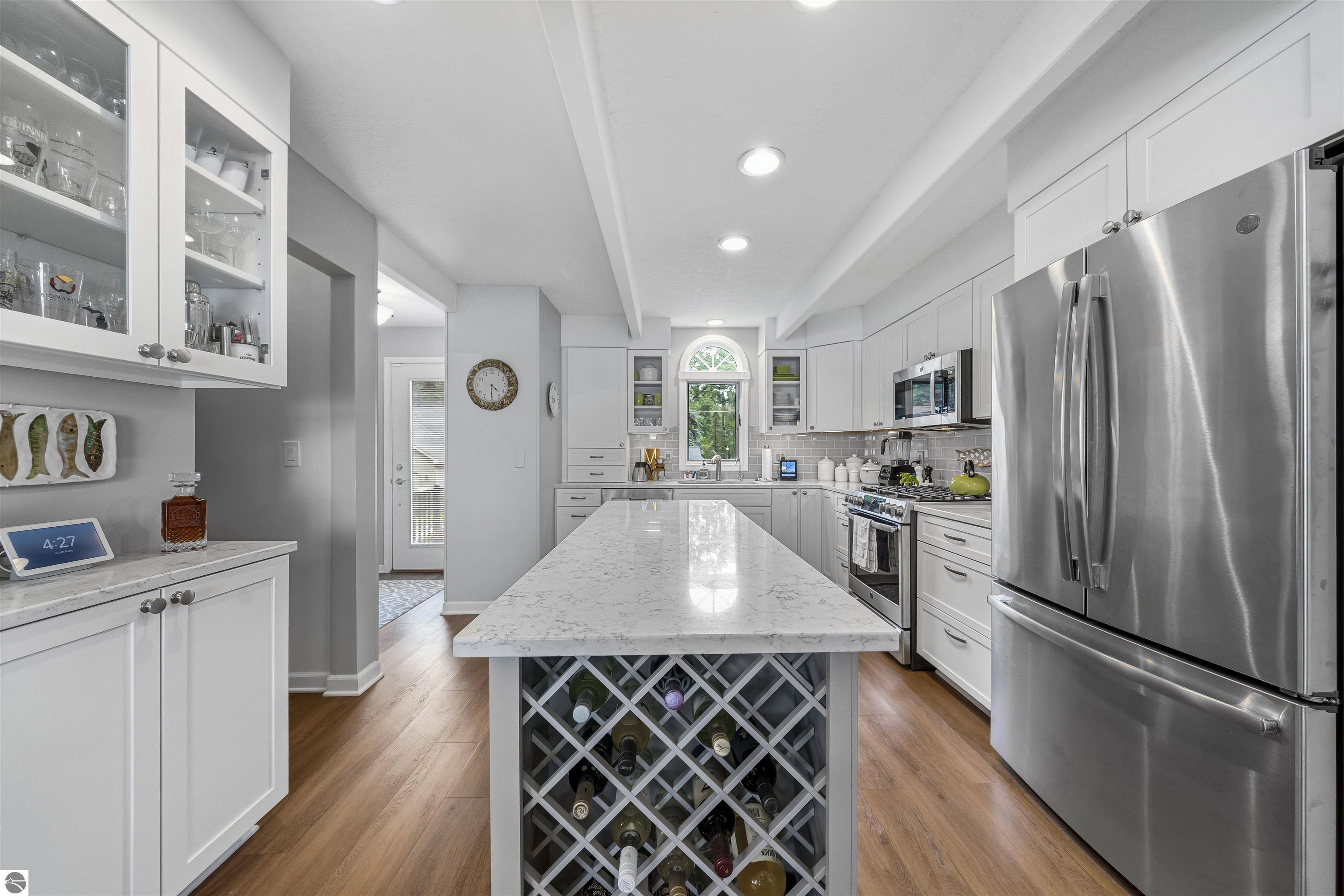 225 W Lake Drive, Cadillac, MI 49601 — Photo 12
