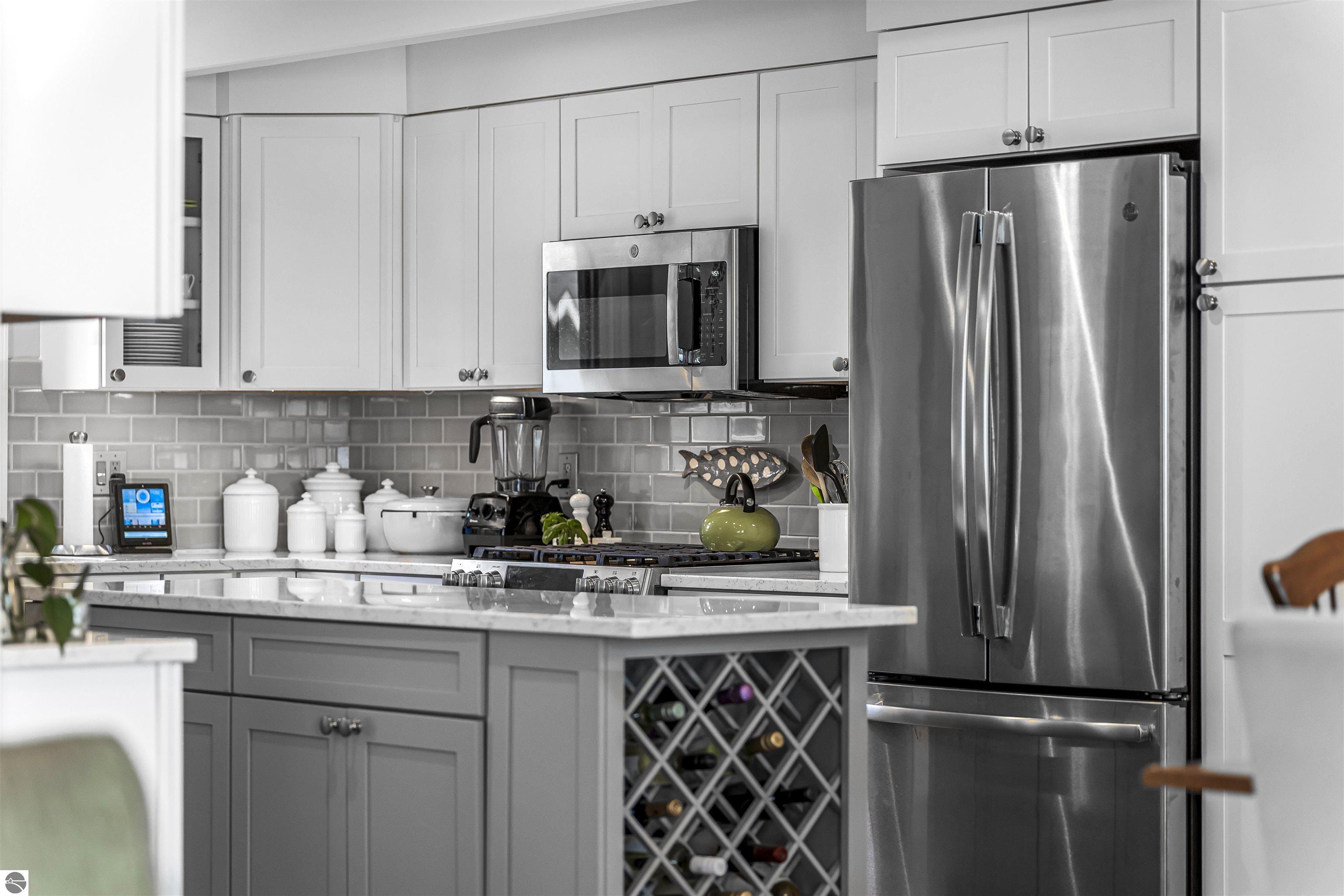 225 W Lake Drive, Cadillac, MI 49601 — Photo 13