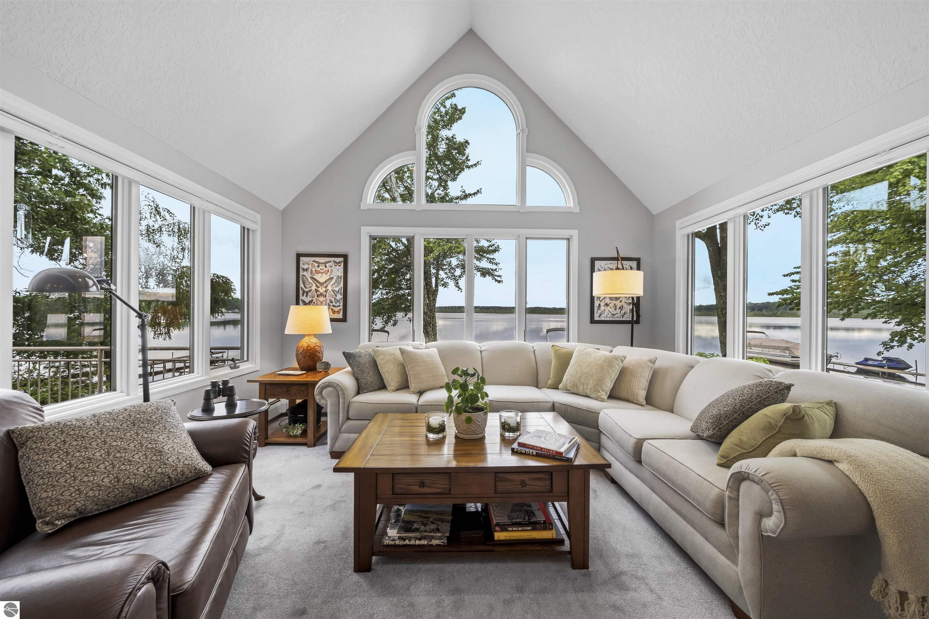 225 W Lake Drive, Cadillac, MI 49601 — Photo 29
