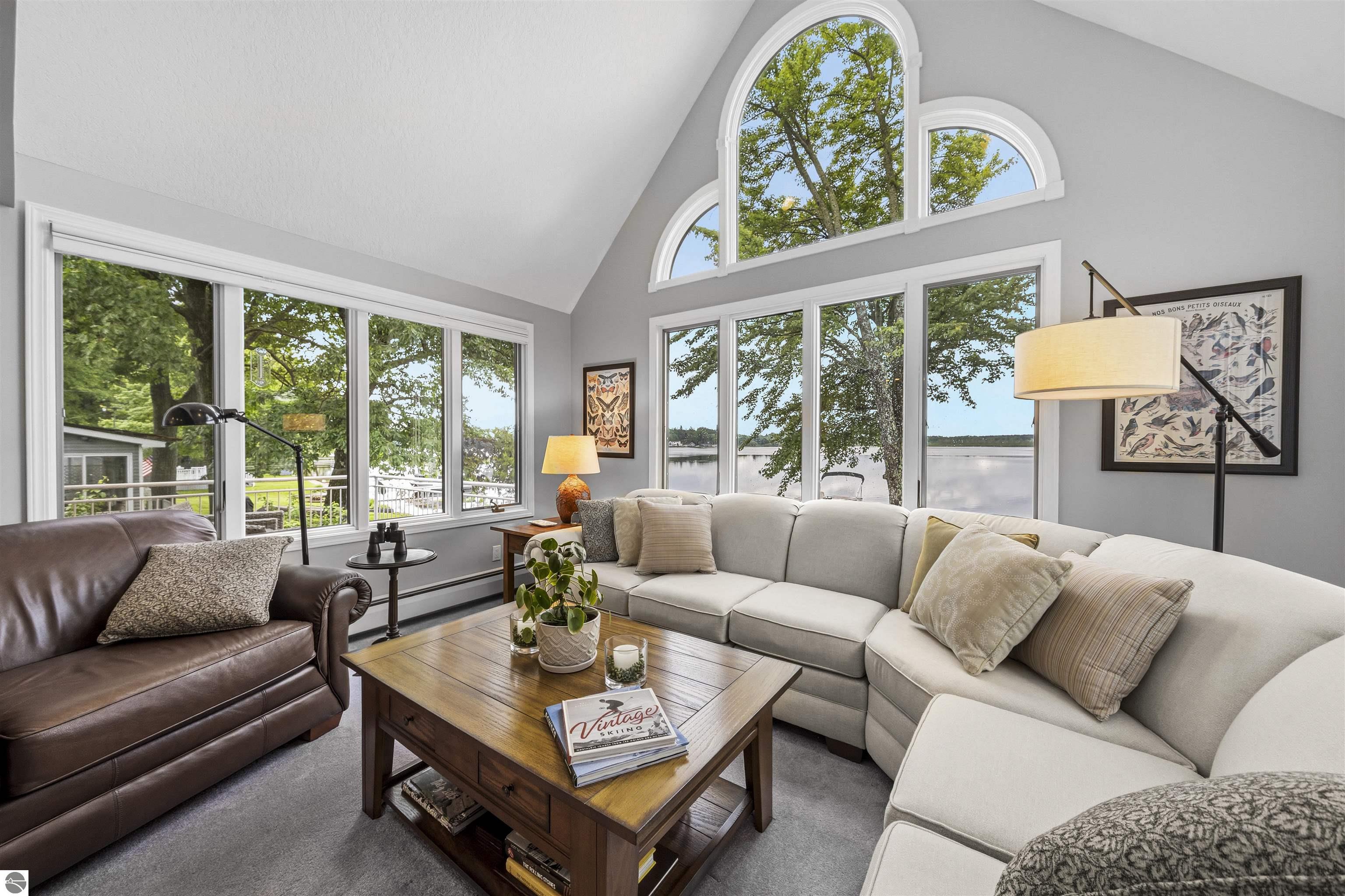 225 W Lake Drive, Cadillac, MI 49601 — Photo 31
