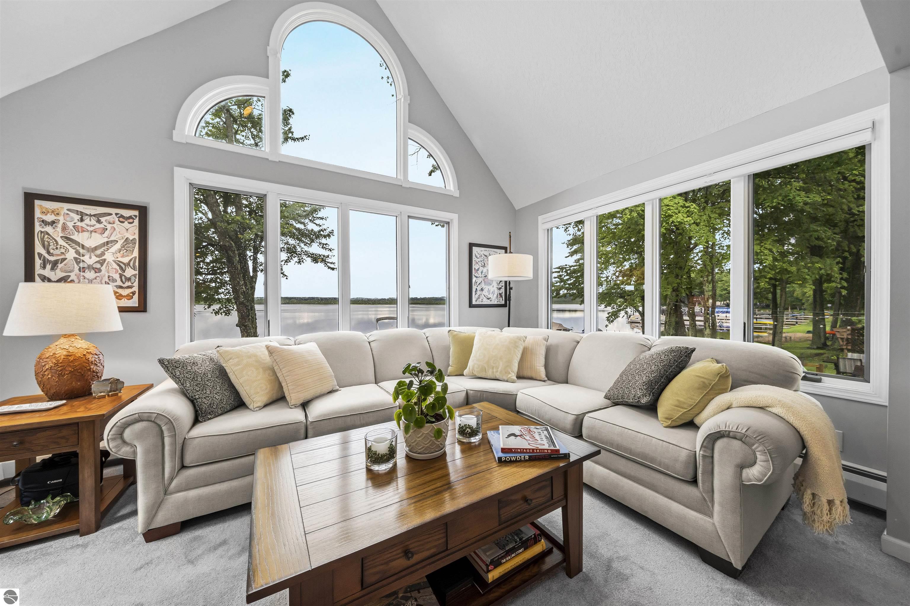 225 W Lake Drive, Cadillac, MI 49601 — Photo 34
