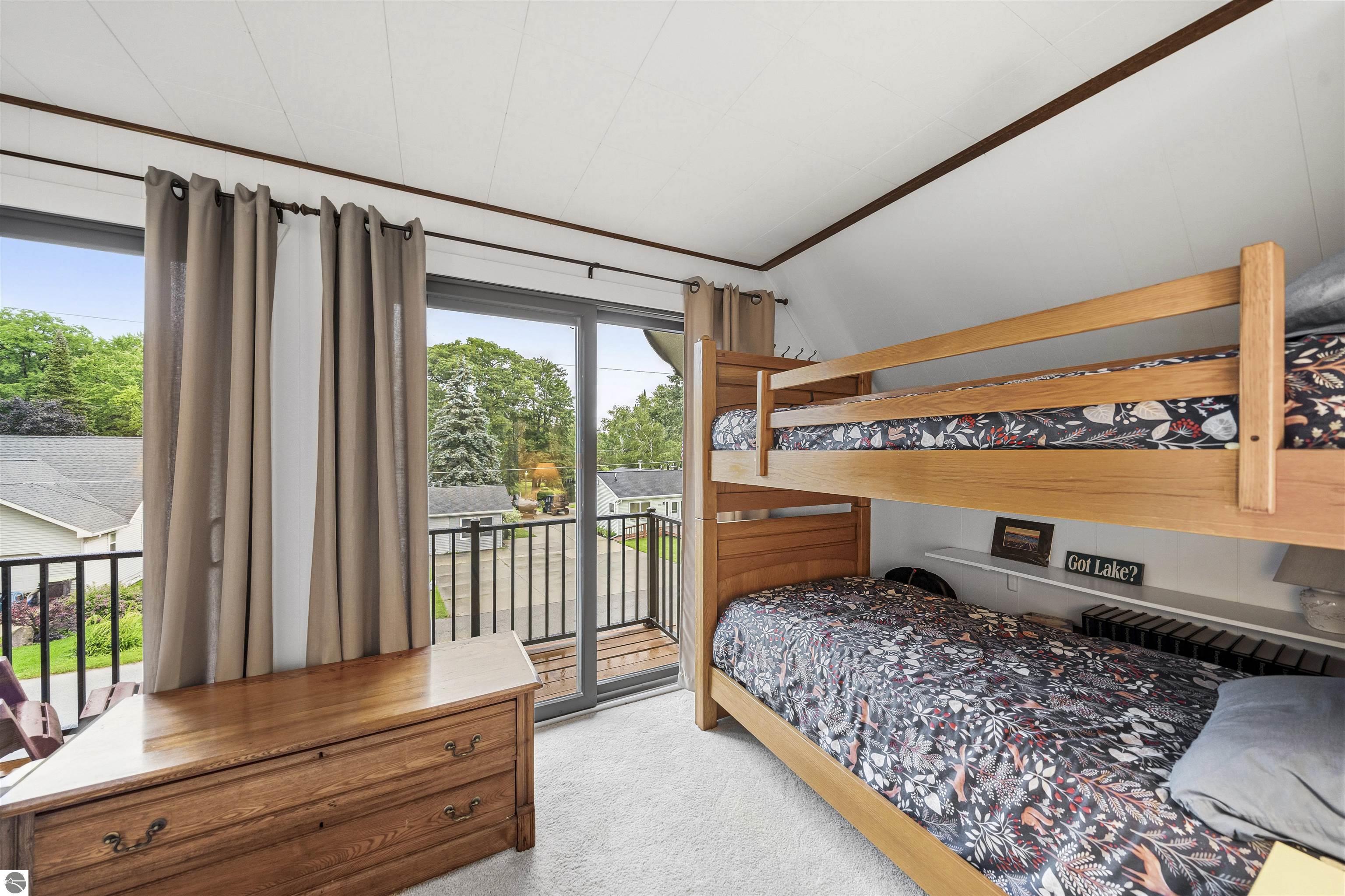 225 W Lake Drive, Cadillac, MI 49601 — Photo 36