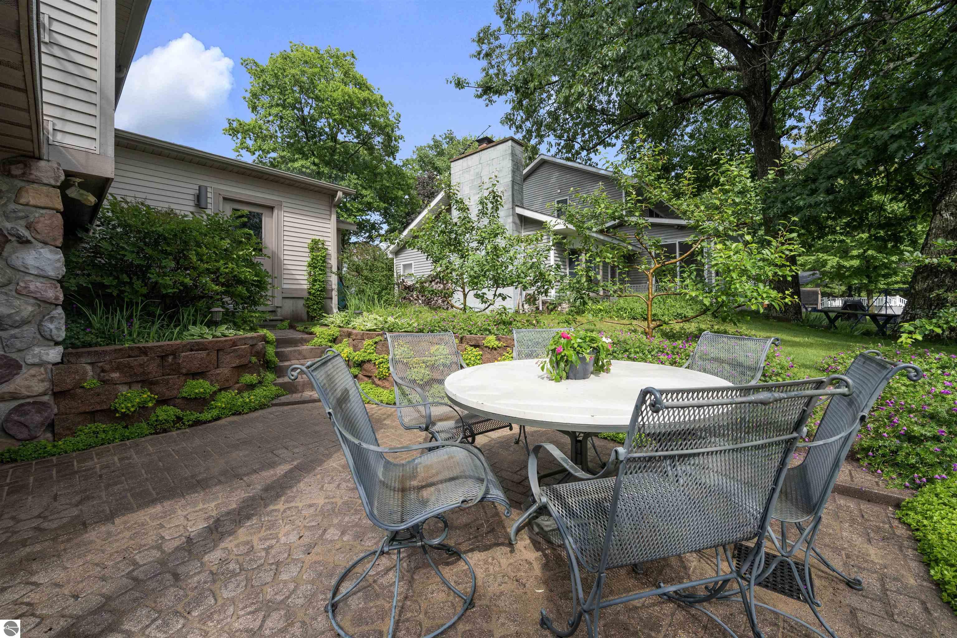 225 W Lake Drive, Cadillac, MI 49601 — Photo 60