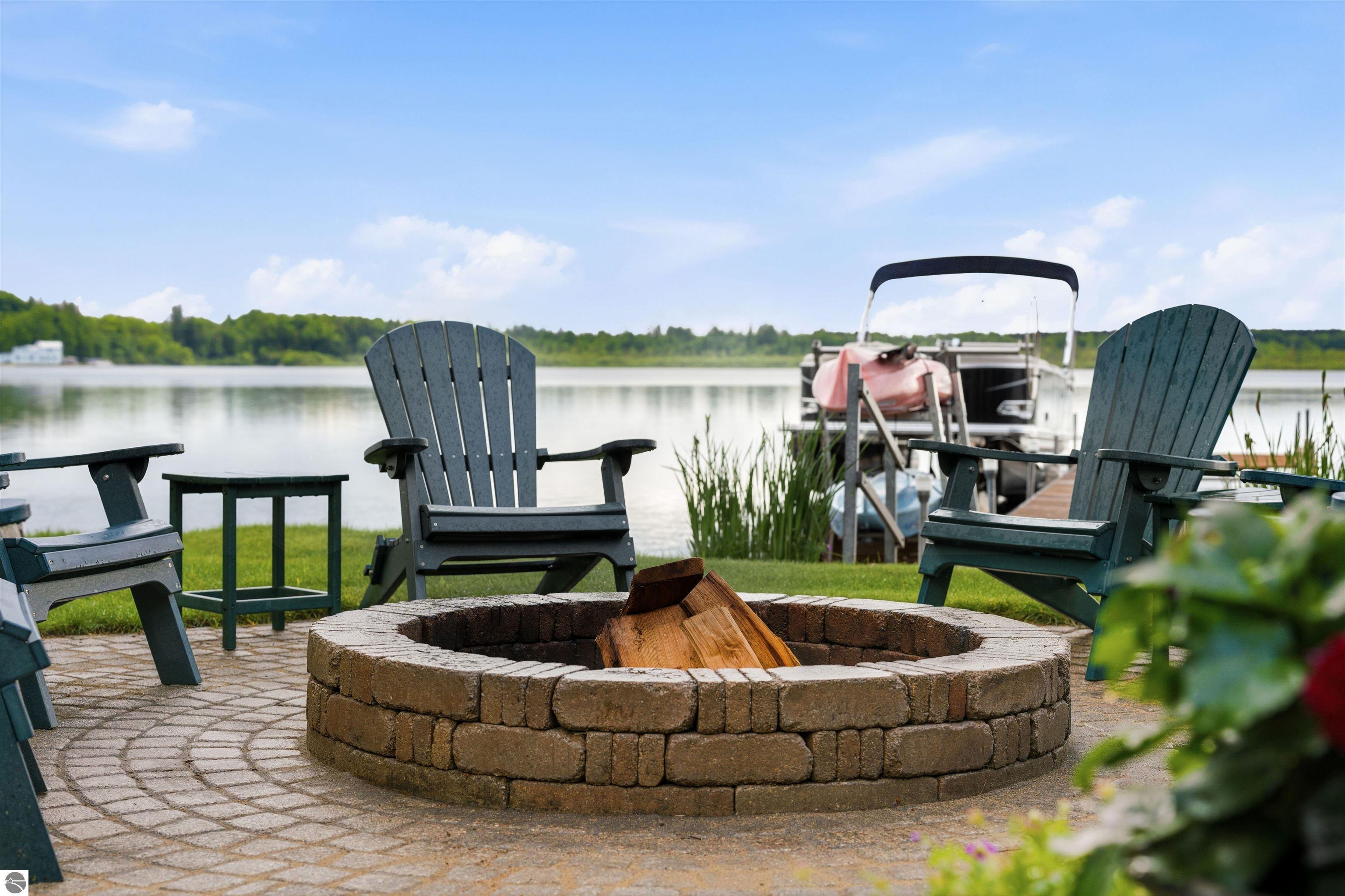 225 W Lake Drive, Cadillac, MI 49601 — Photo 65
