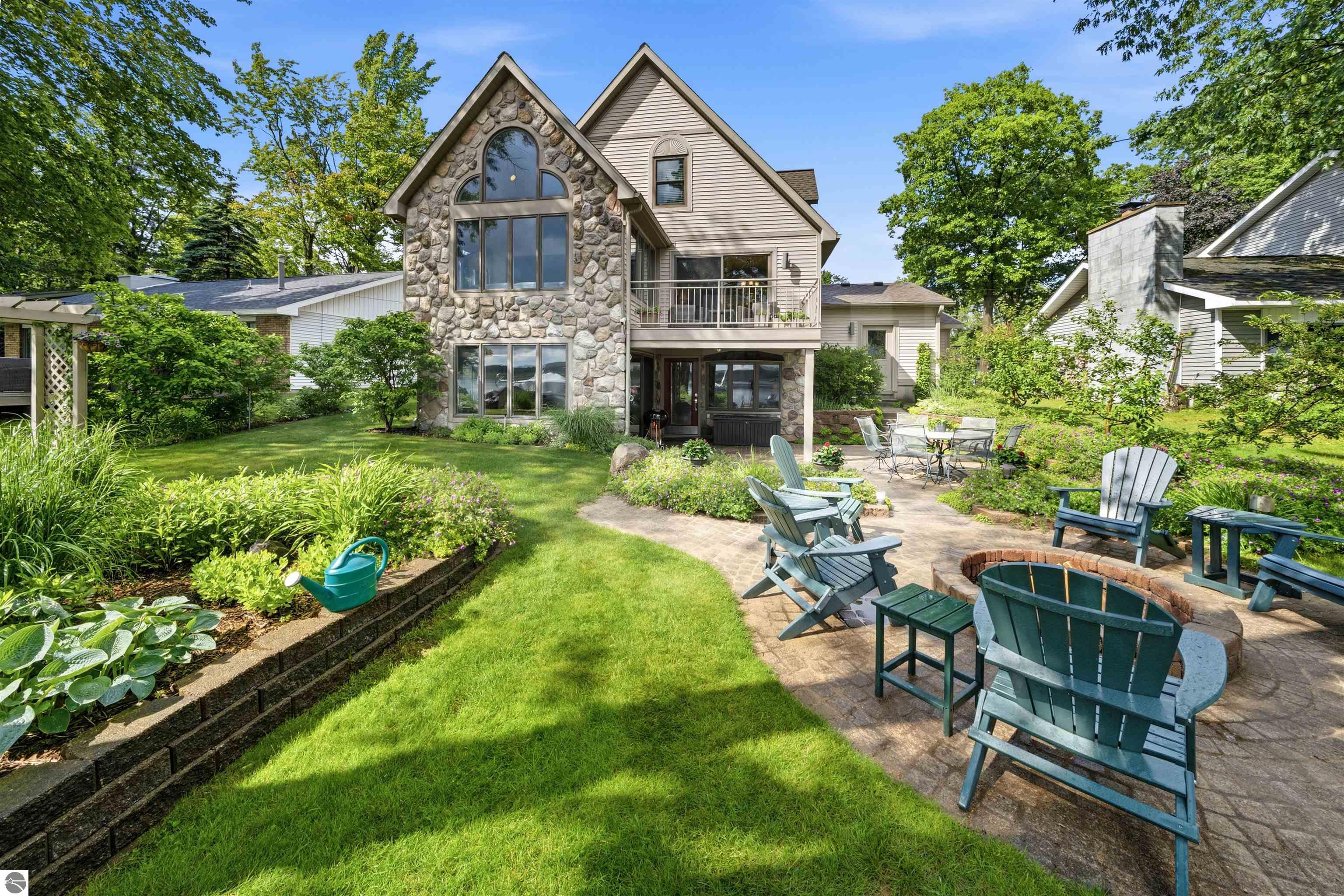 225 W Lake Drive, Cadillac, MI 49601 — Photo 71