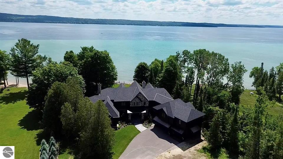 607 NW Torch Lake Drive on Torch Lake
