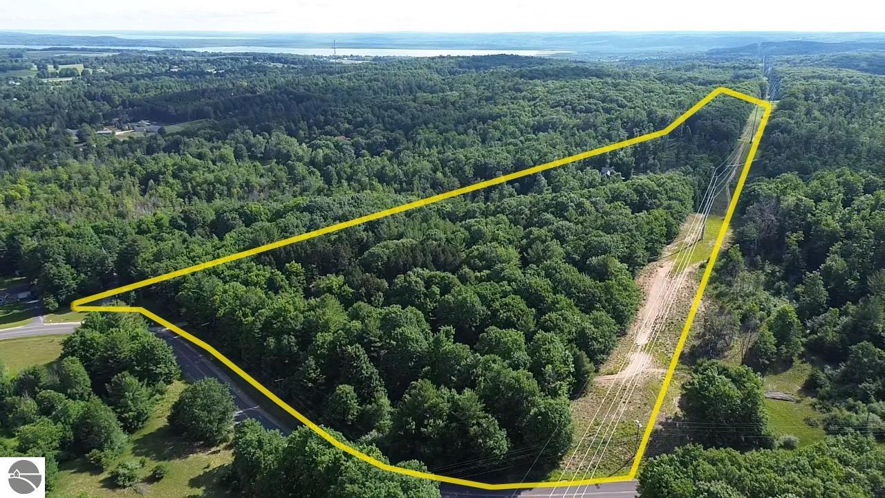 5474 Lackey Road, Williamsburg, MI 49690 — Photo 7