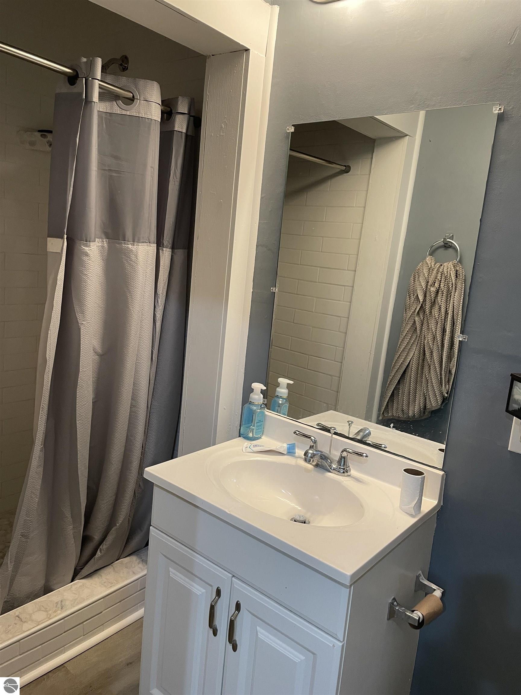 218 S Cottage, Cadillac, MI 49601 — Photo 11