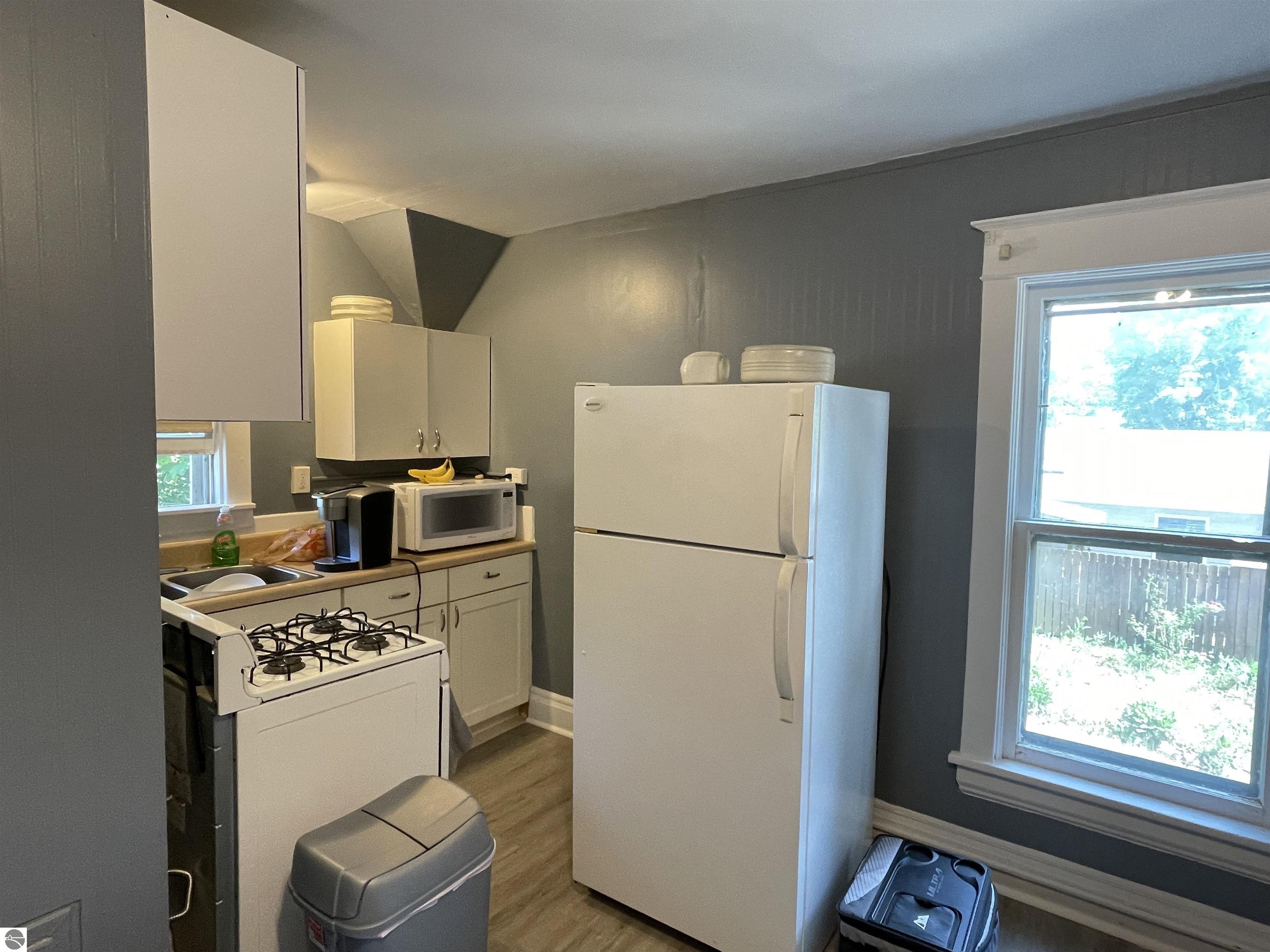 218 S Cottage, Cadillac, MI 49601 — Photo 19