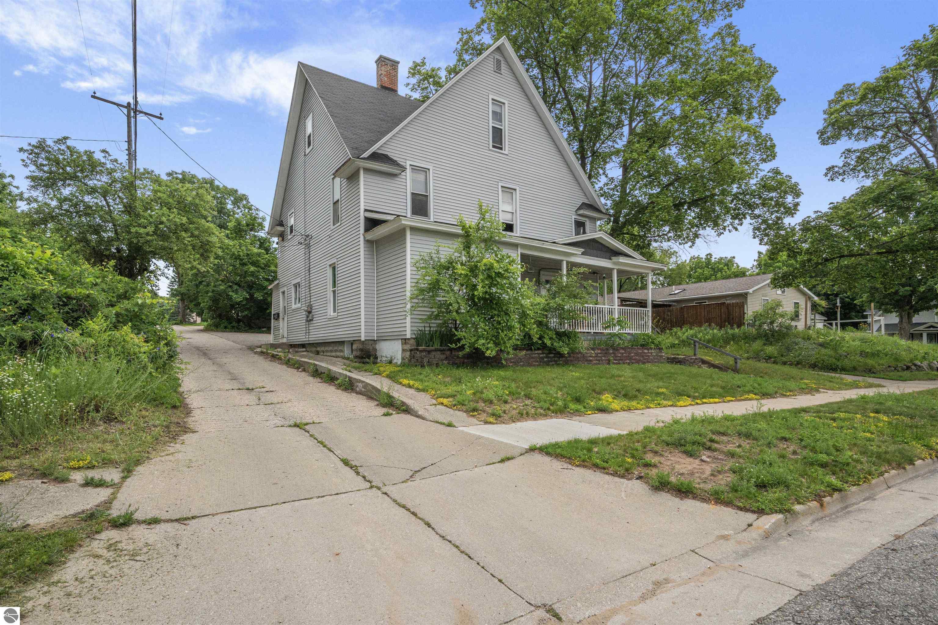 314 E Pine, Cadillac, MI 49601 — Photo 38