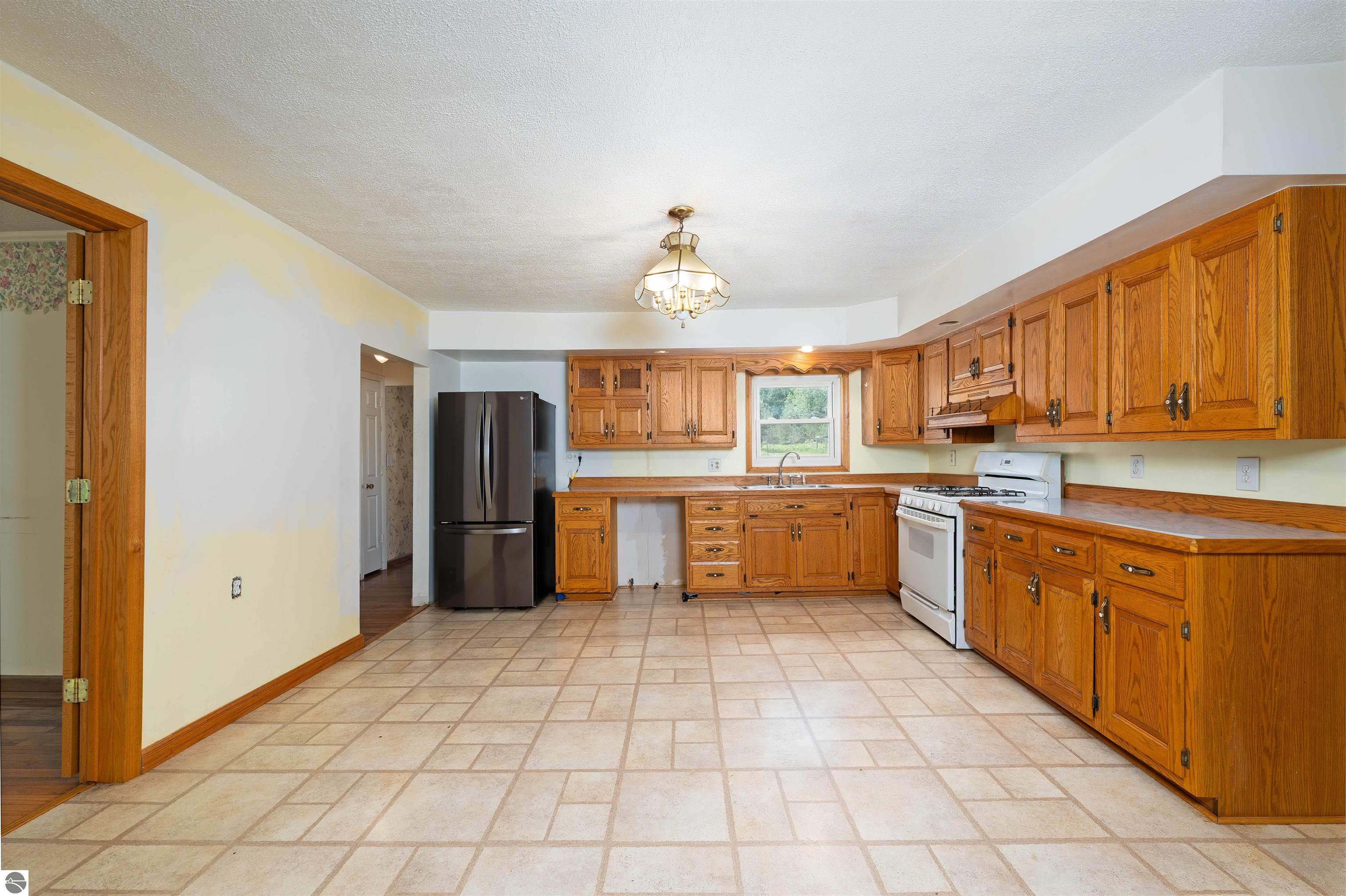 5201 W 14 Road, Mesick, MI 49668 — Photo 3