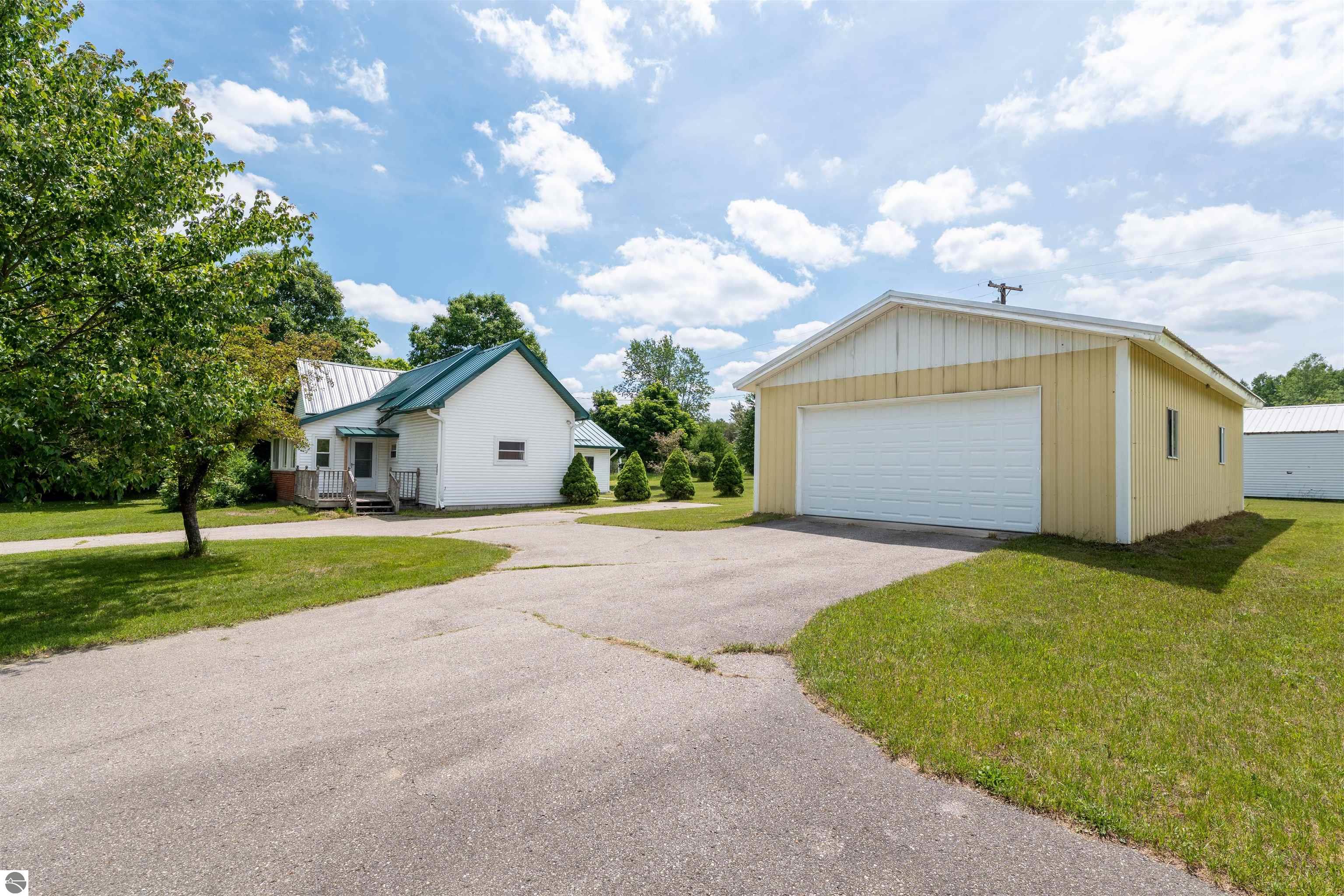 5201 W 14 Road, Mesick, MI 49668 — Photo 26