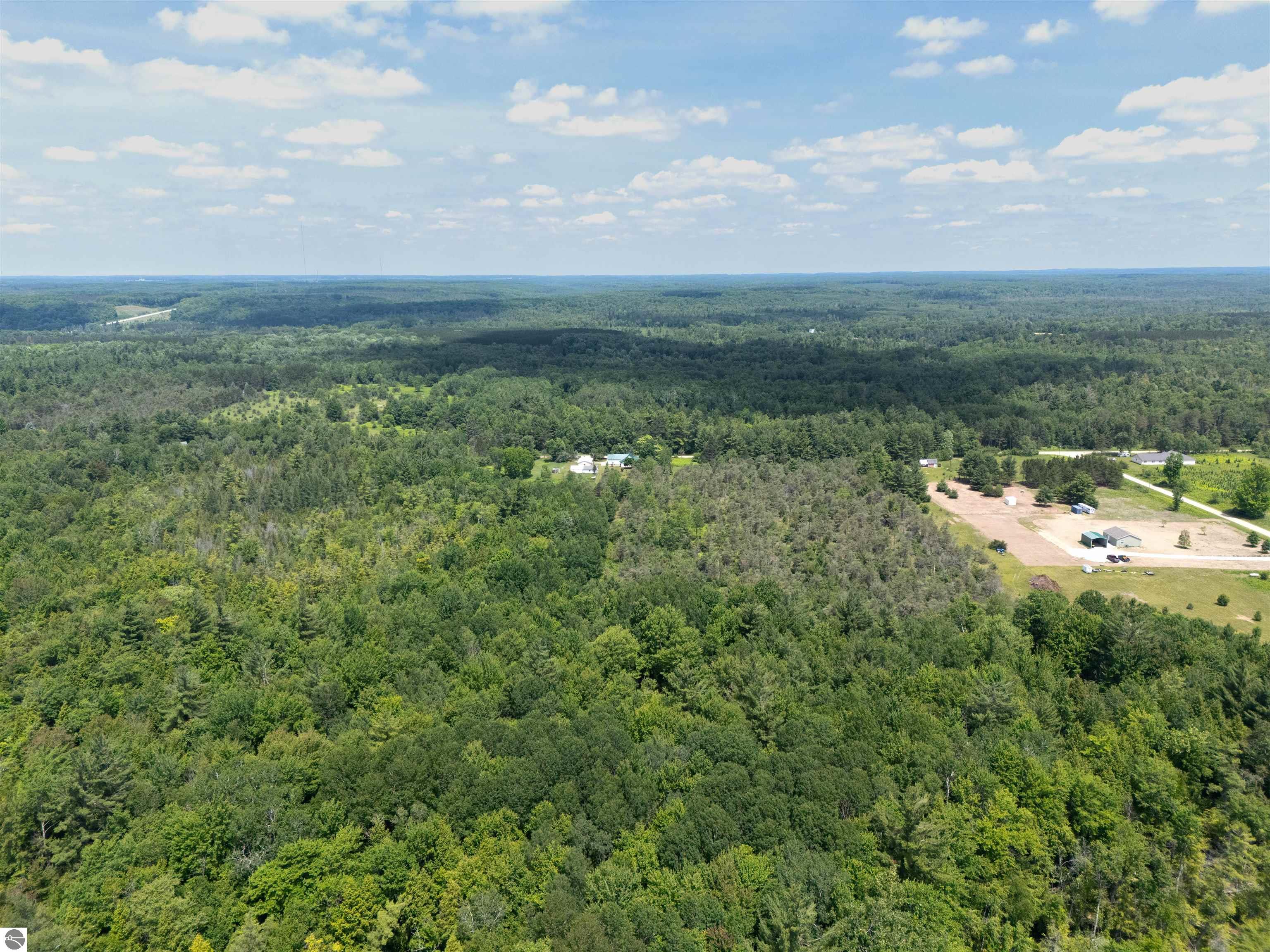 5201 W 14 Road, Mesick, MI 49668 — Photo 34