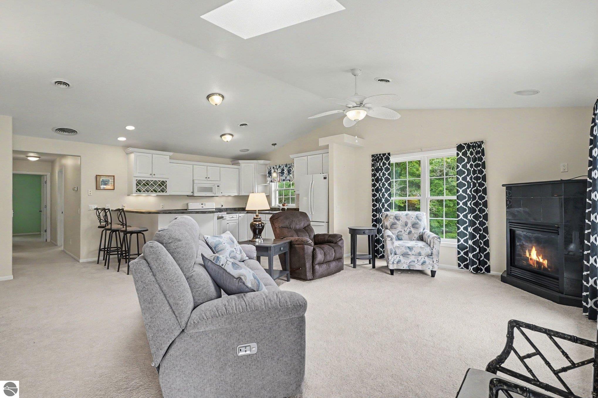 1025 E Lincoln, East Tawas, MI 48730 — Photo 6
