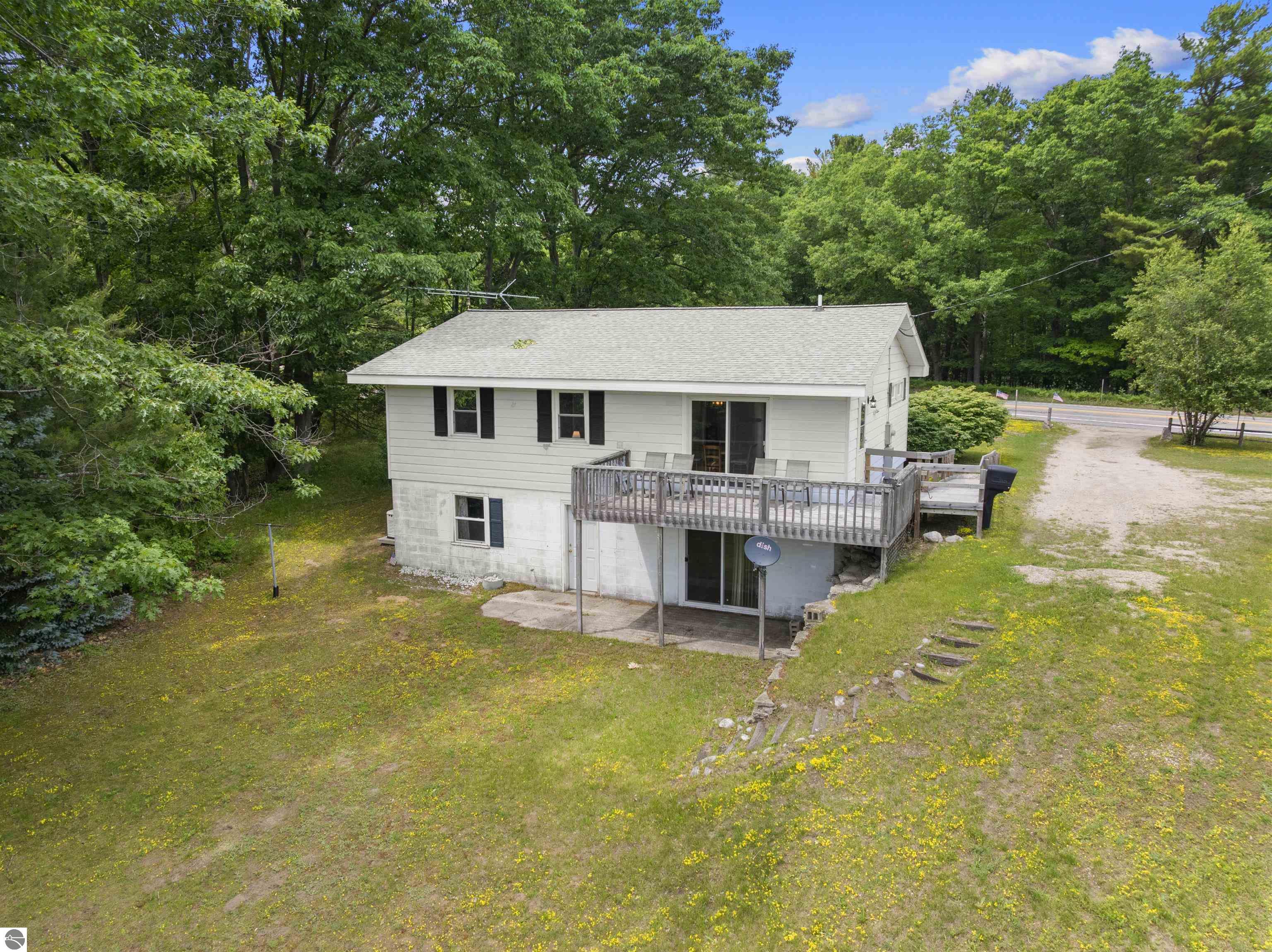 4091 N Scenic Highway, Honor, MI 49640 — Photo 31