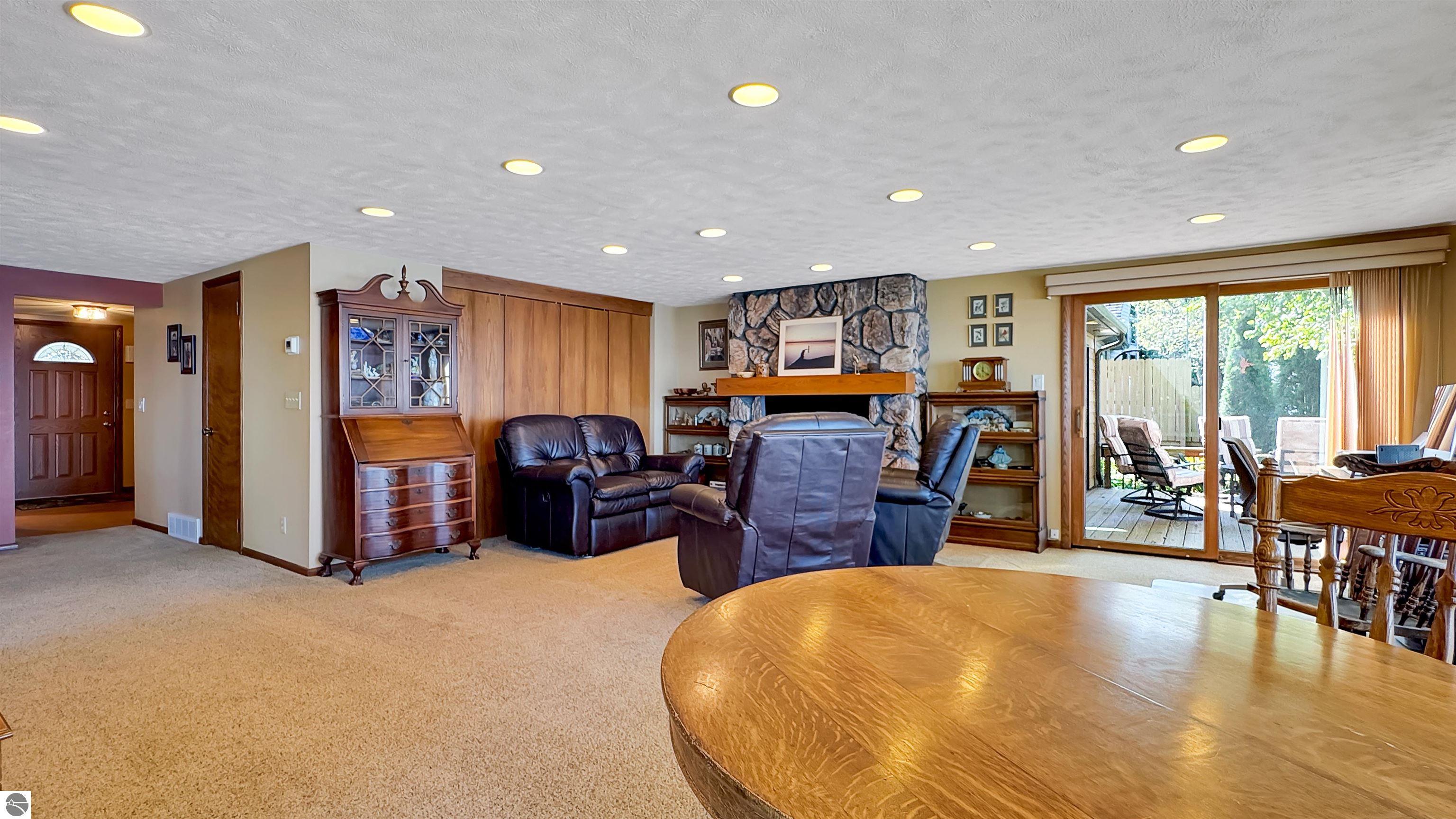 311 E Lake Mitchell Drive, Cadillac, MI 49601 — Photo 11
