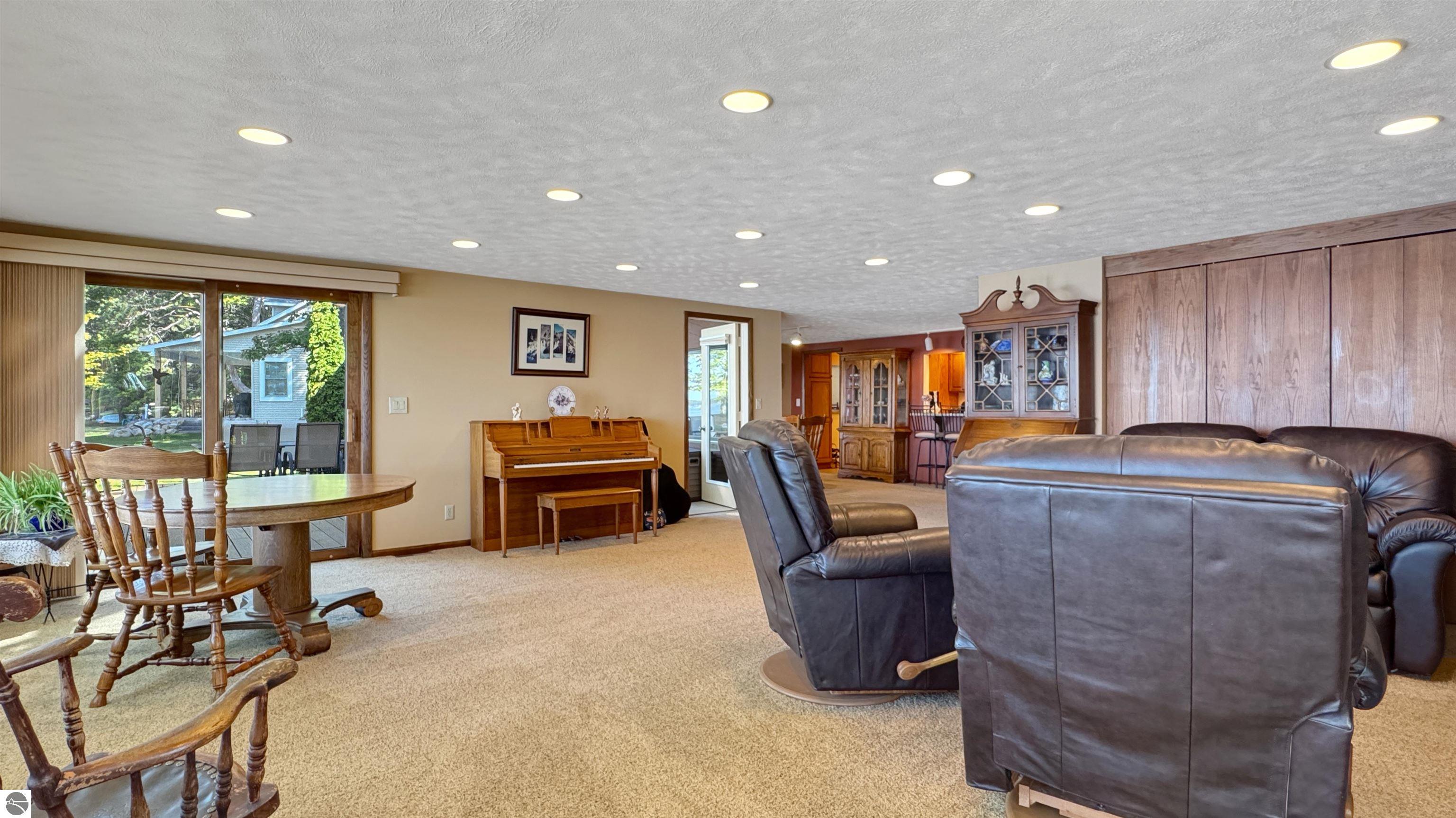 311 E Lake Mitchell Drive, Cadillac, MI 49601 — Photo 12