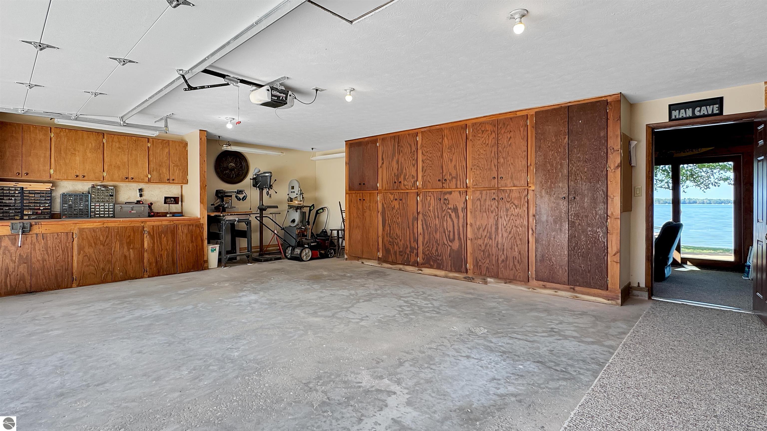 311 E Lake Mitchell Drive, Cadillac, MI 49601 — Photo 32