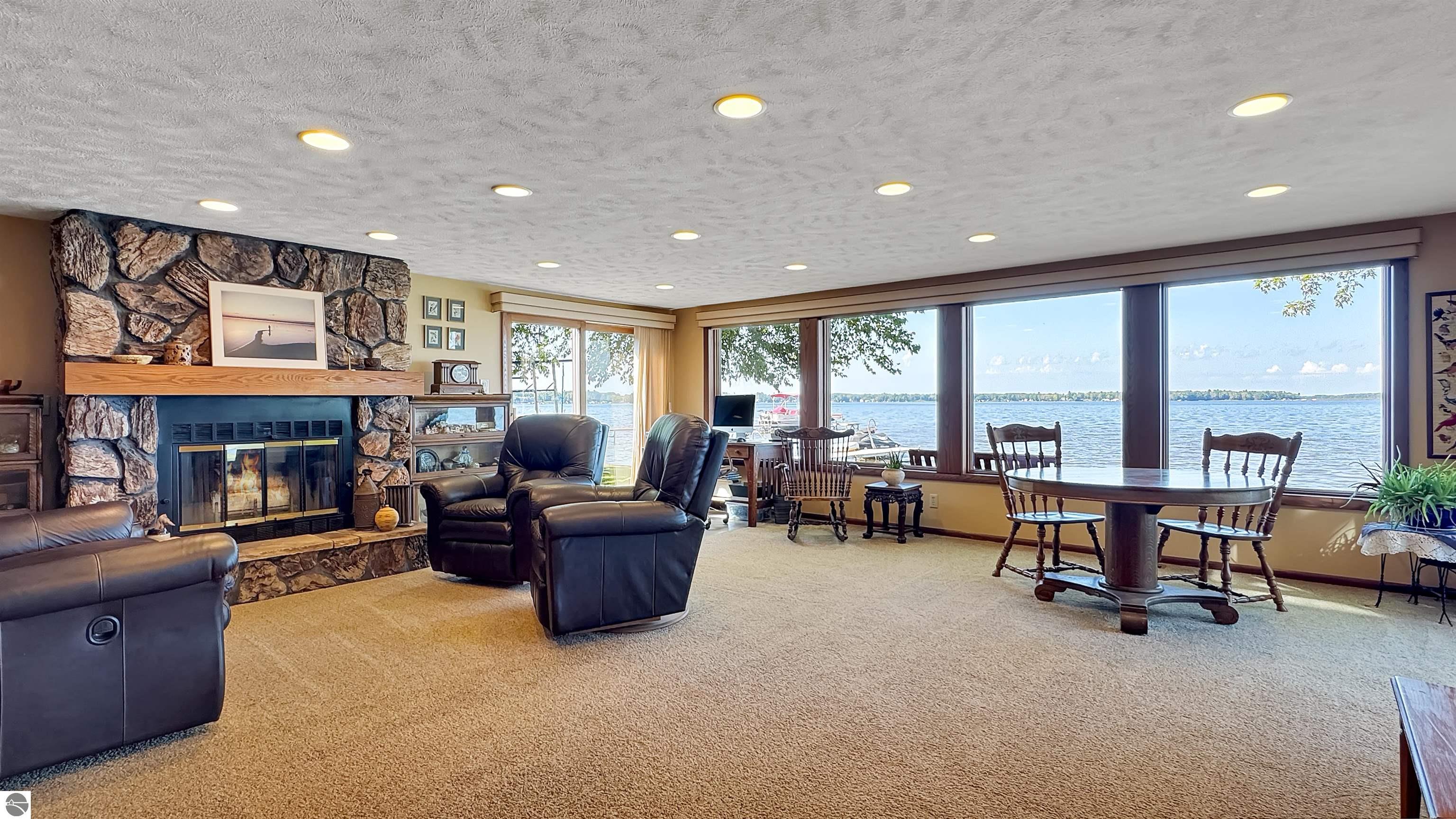 311 E Lake Mitchell Drive, Cadillac, MI 49601 — Photo 7