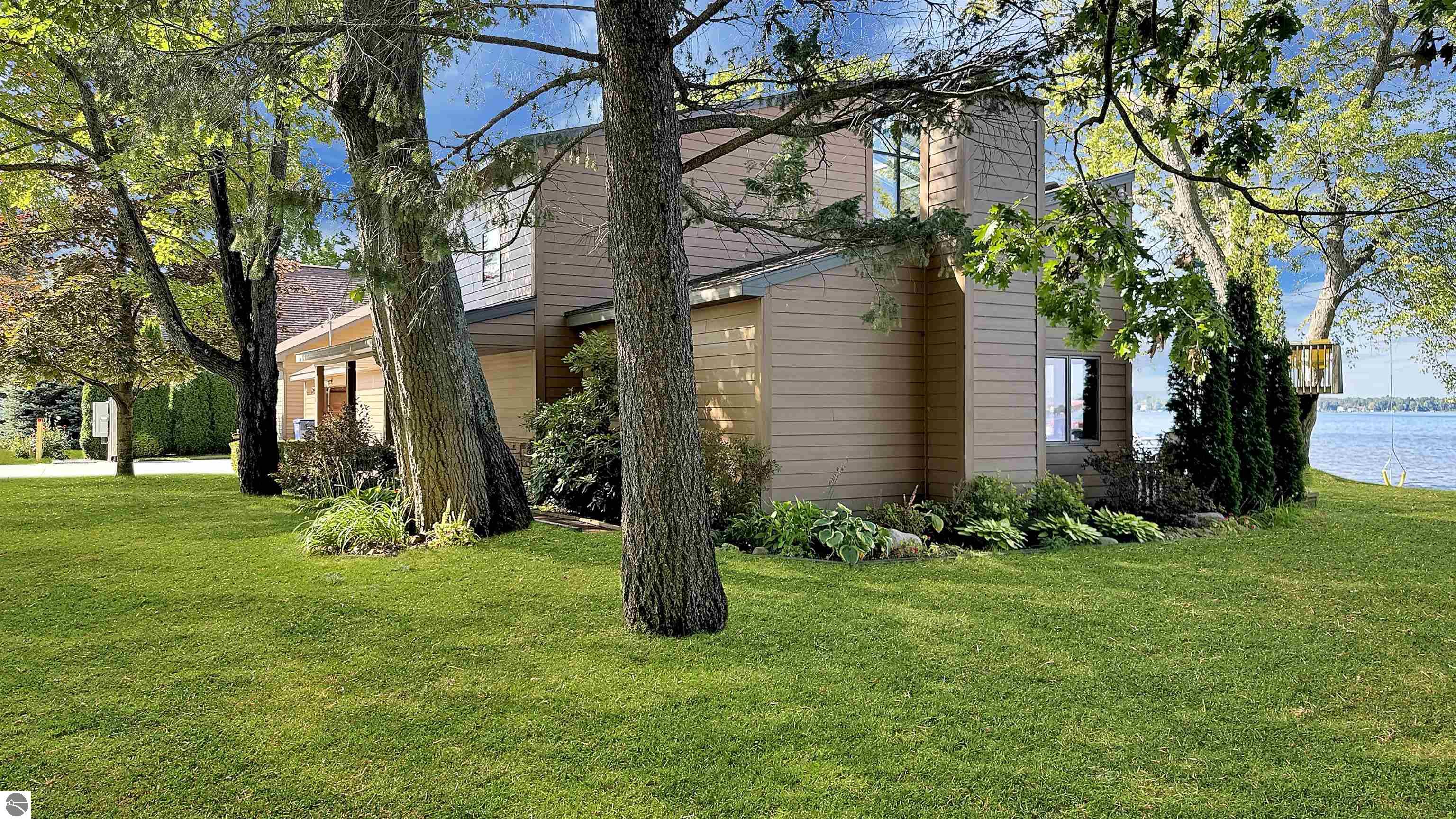 311 E Lake Mitchell Drive, Cadillac, MI 49601 — Photo 62