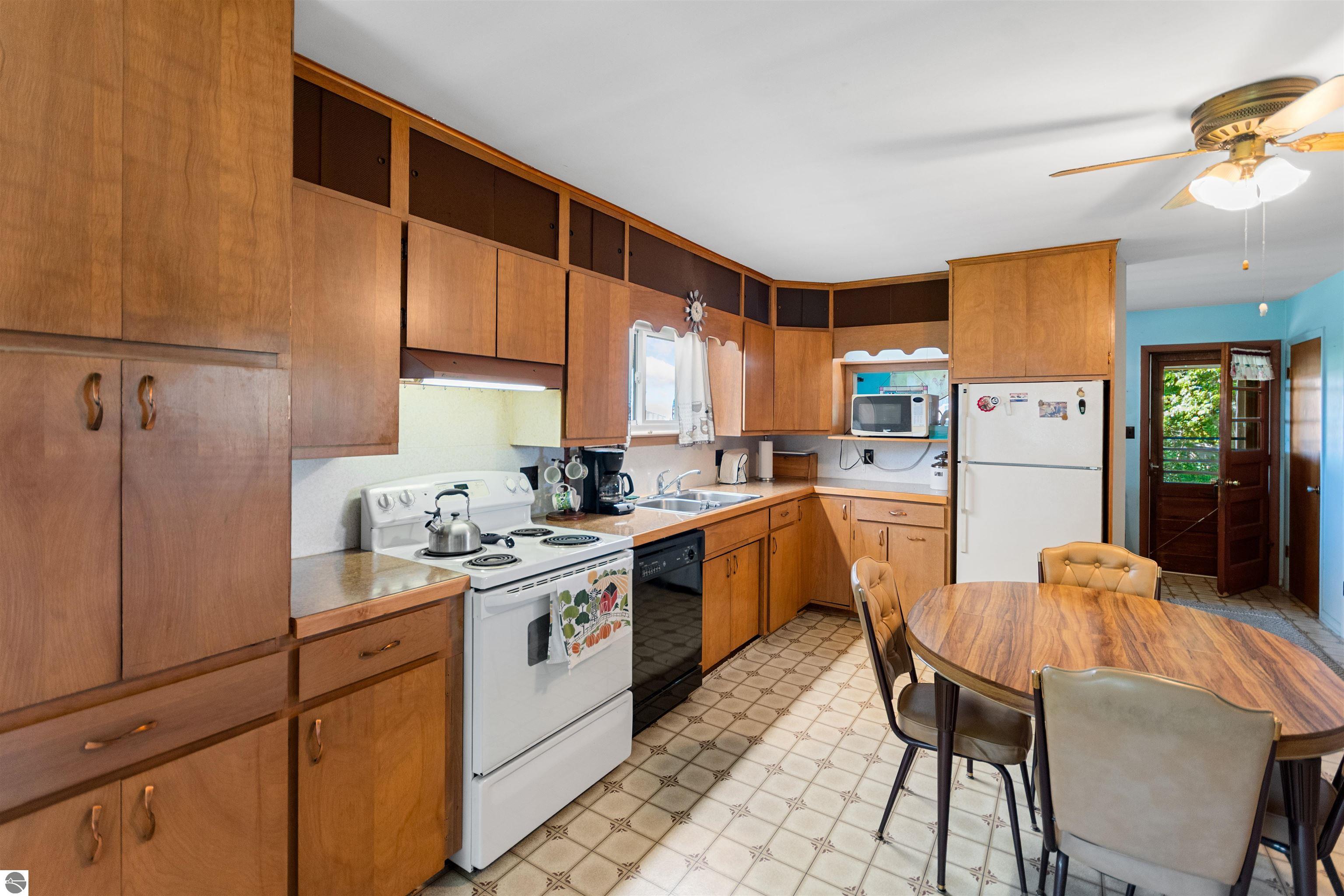 3102 S 9 Road, Harrietta, MI 49638 — Photo 11
