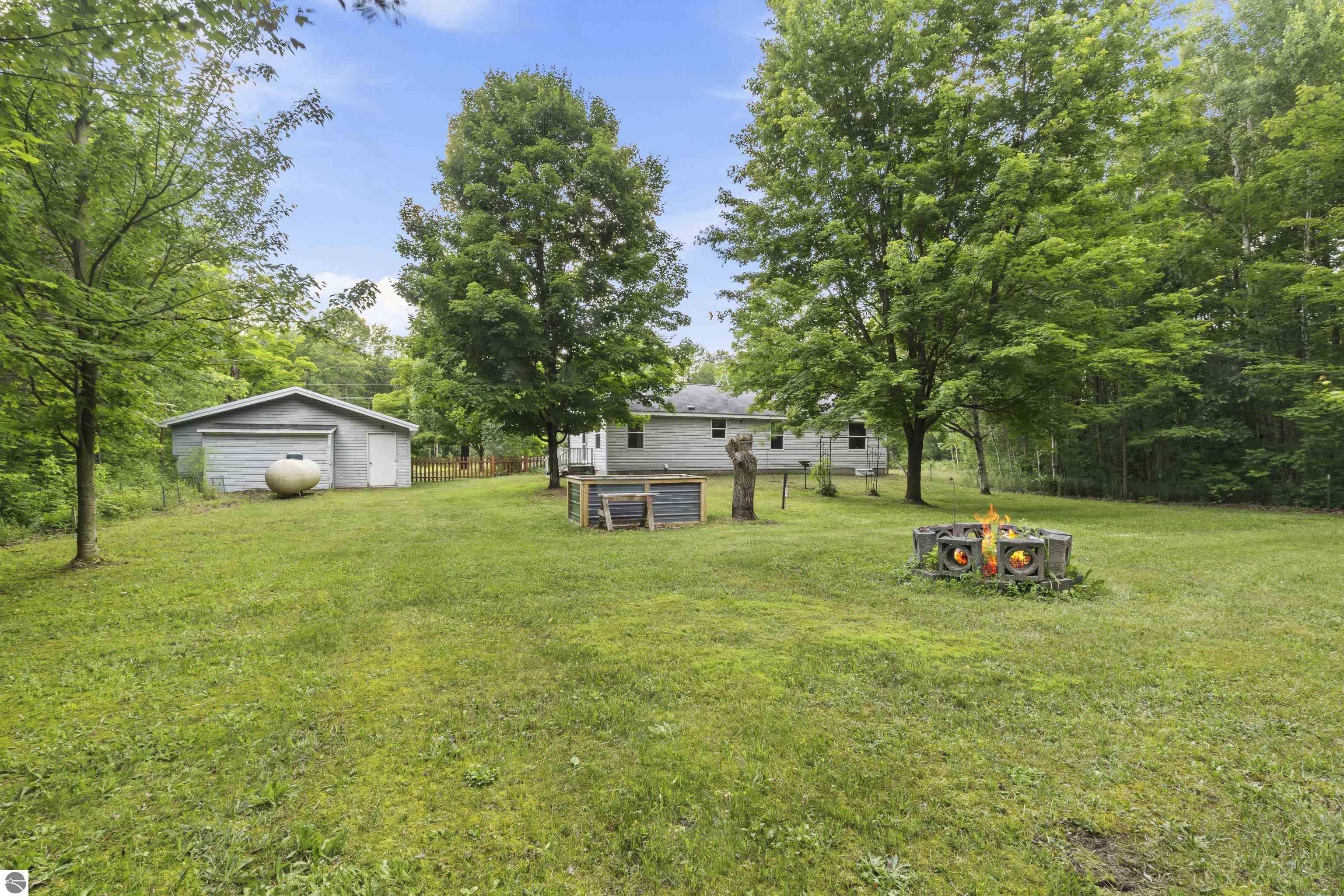 3839 Wallaker Road, Benzonia, MI 49616 — Photo 7