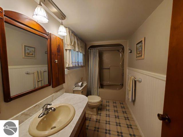 200 Mcdonald Drive, Houghton Lake, MI 48629 — Photo 32