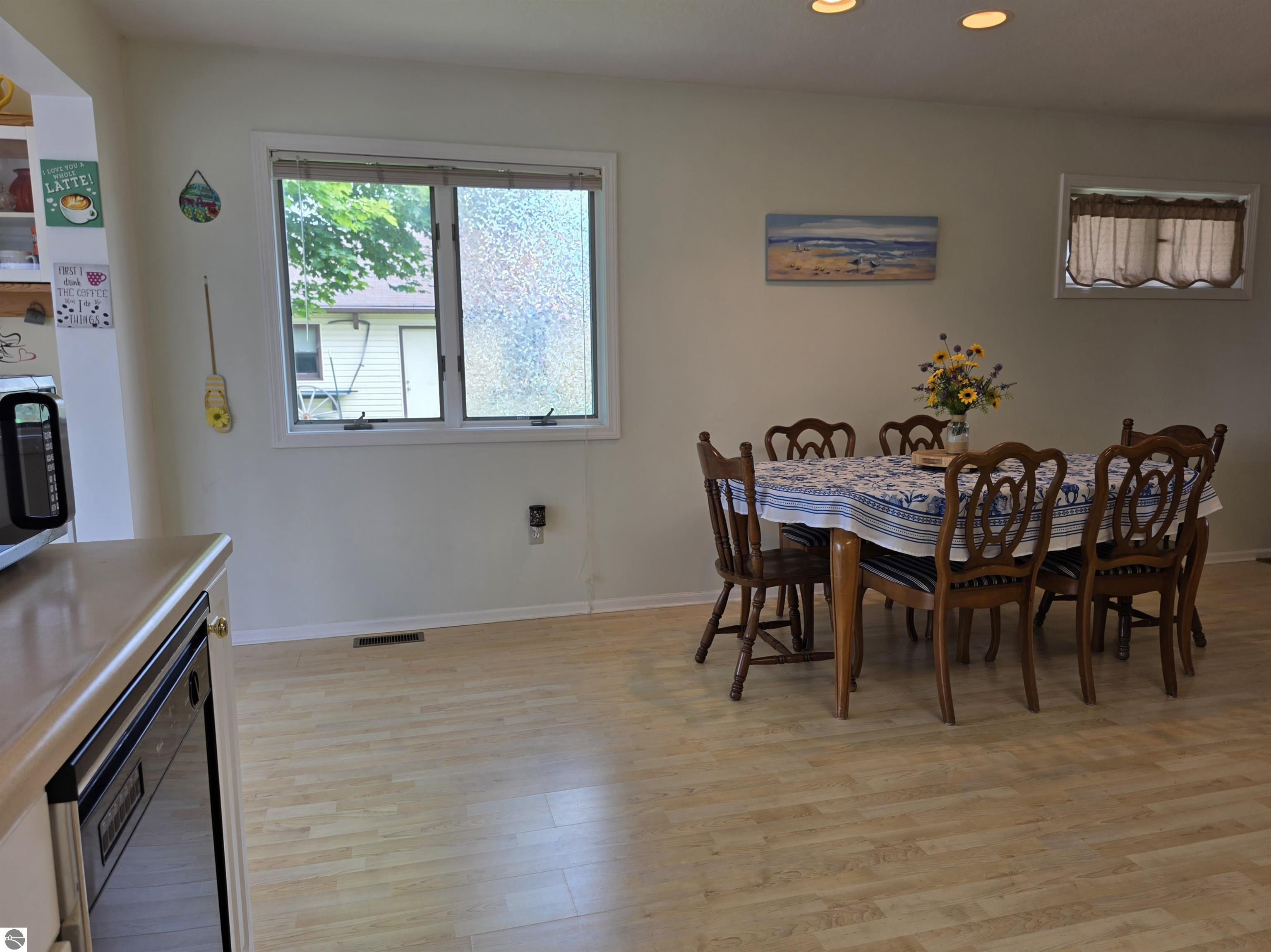 808 W Lake Street, Tawas City, MI 48763 — Photo 12