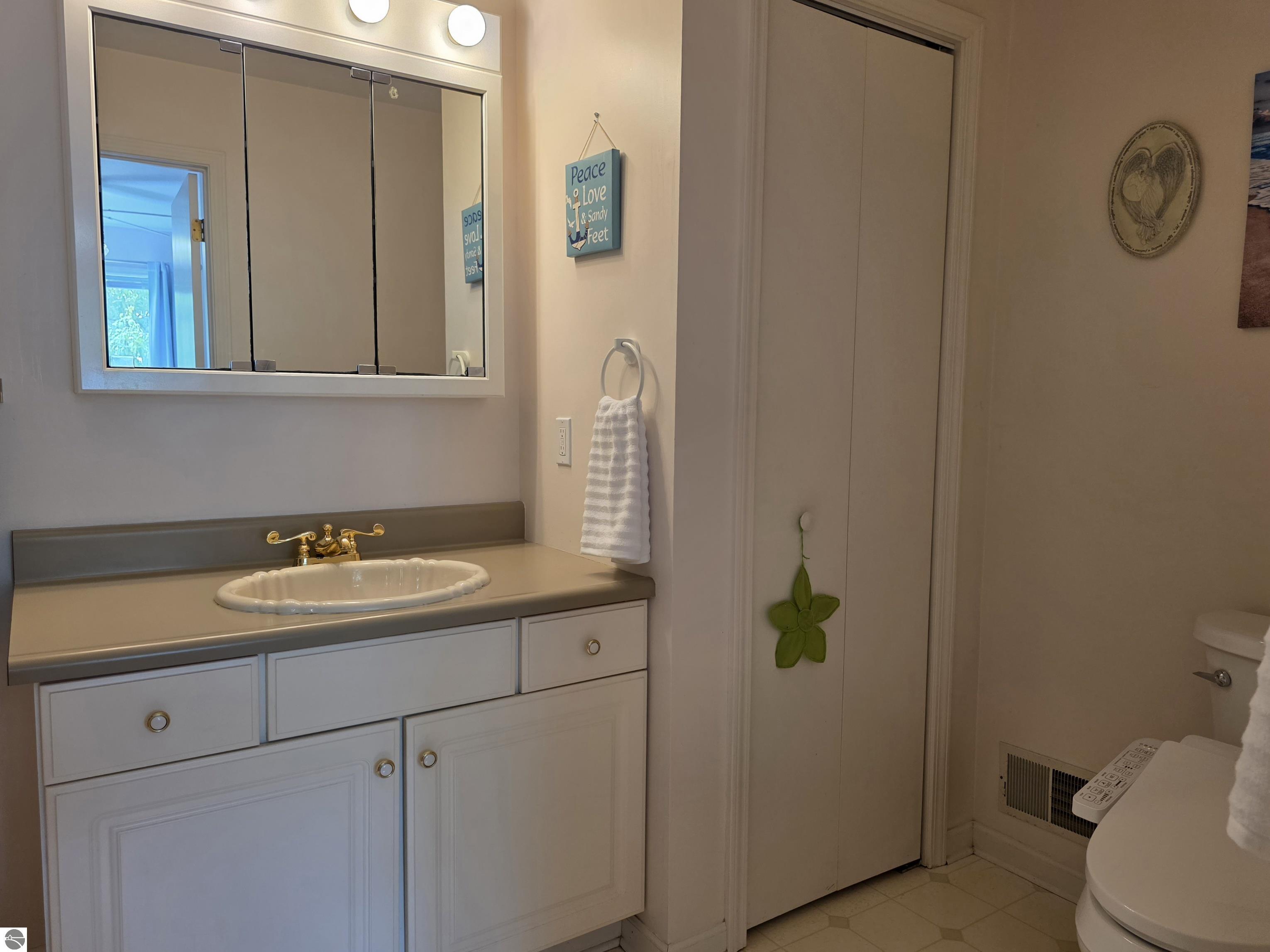 808 W Lake Street, Tawas City, MI 48763 — Photo 24