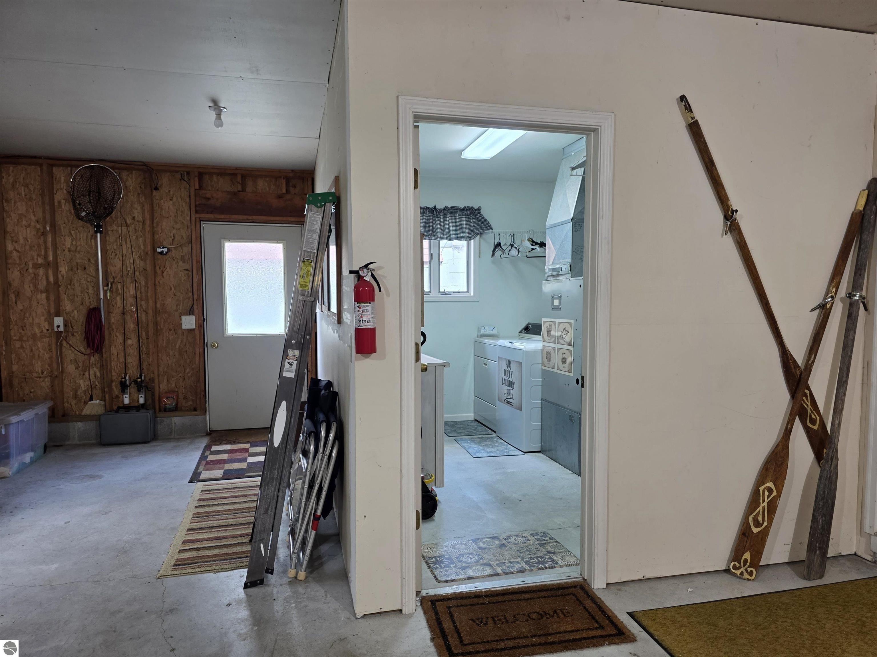 808 W Lake Street, Tawas City, MI 48763 — Photo 33