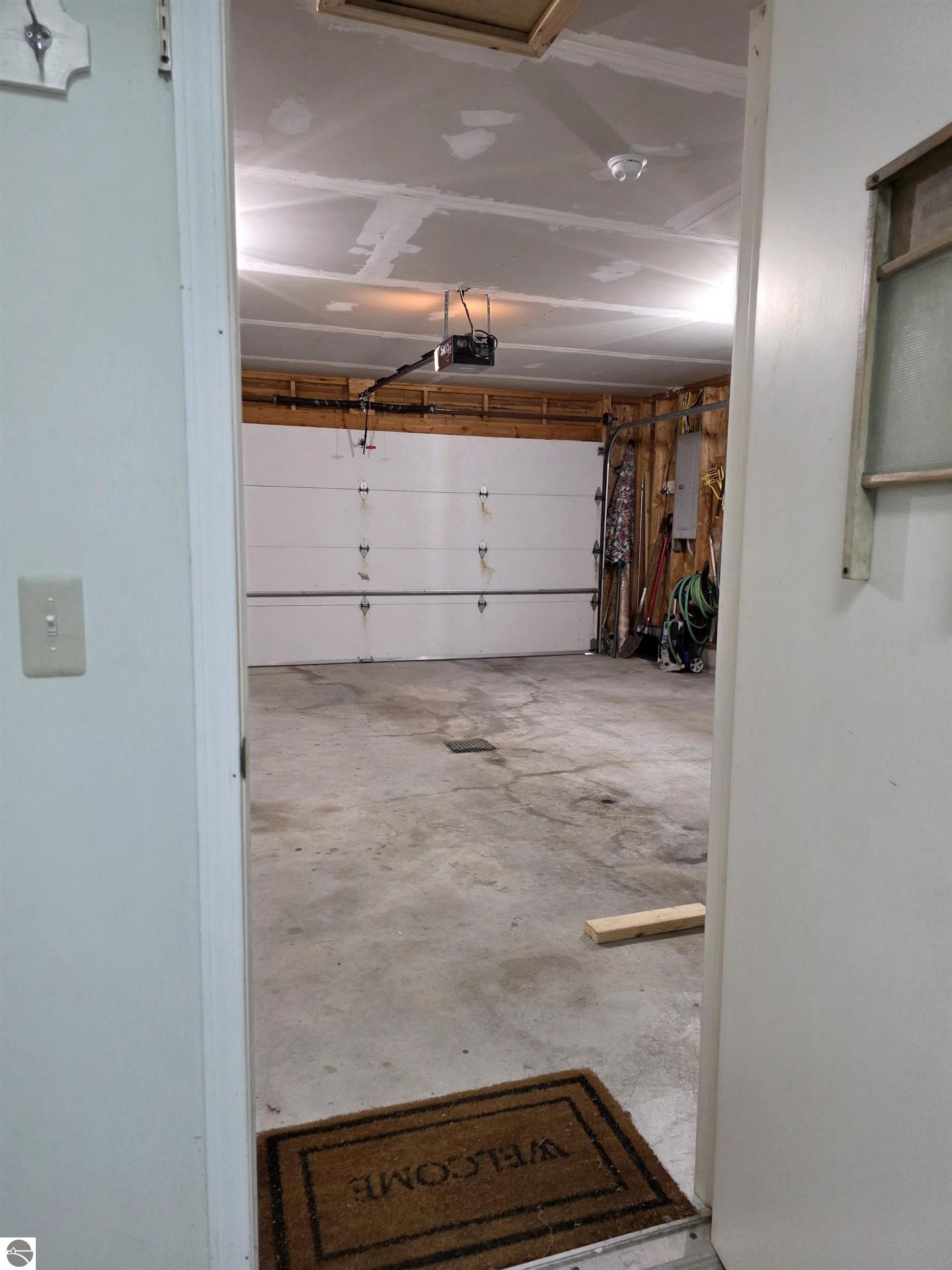 808 W Lake Street, Tawas City, MI 48763 — Photo 34