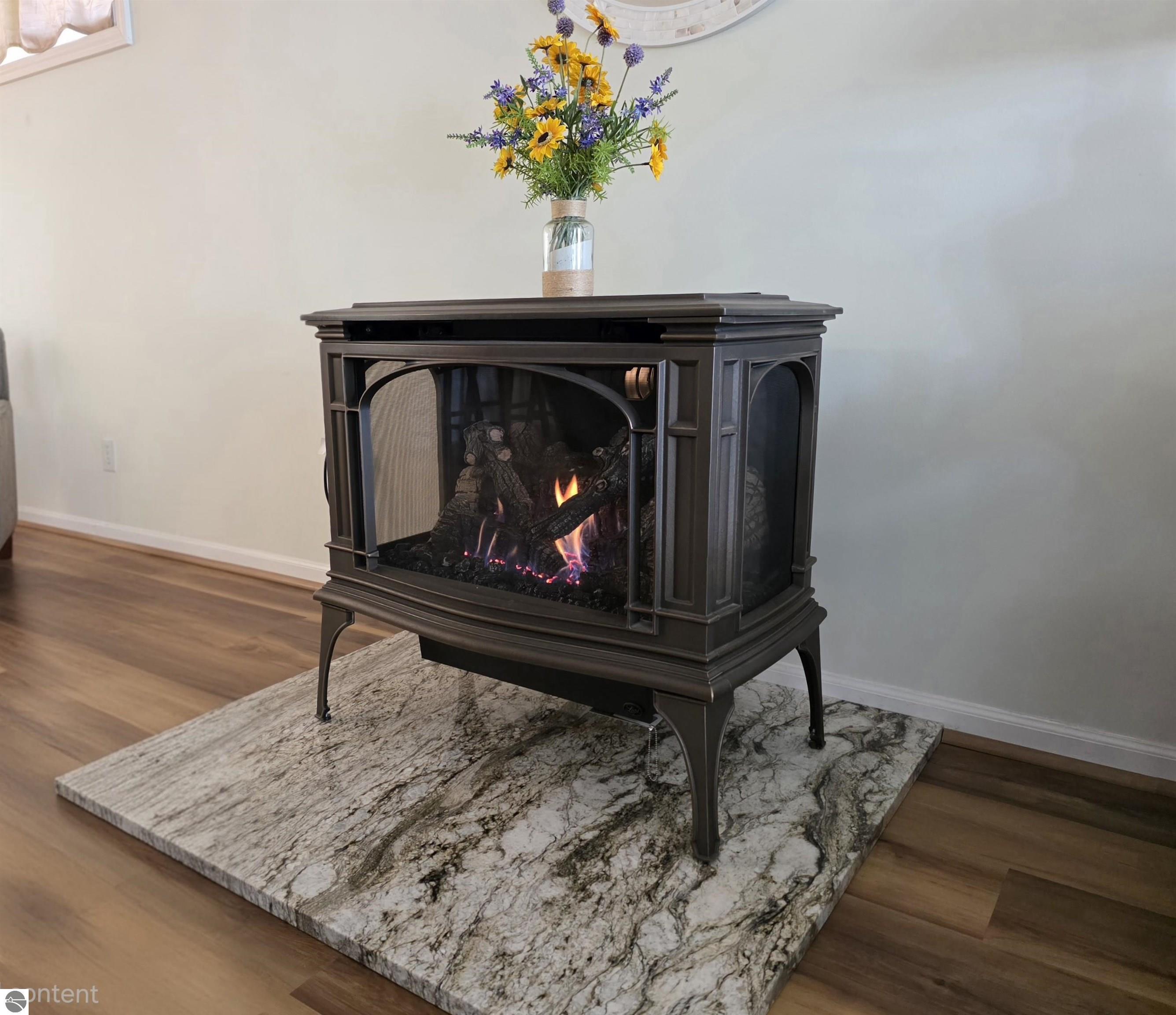 808 W Lake Street, Tawas City, MI 48763 — Photo 5