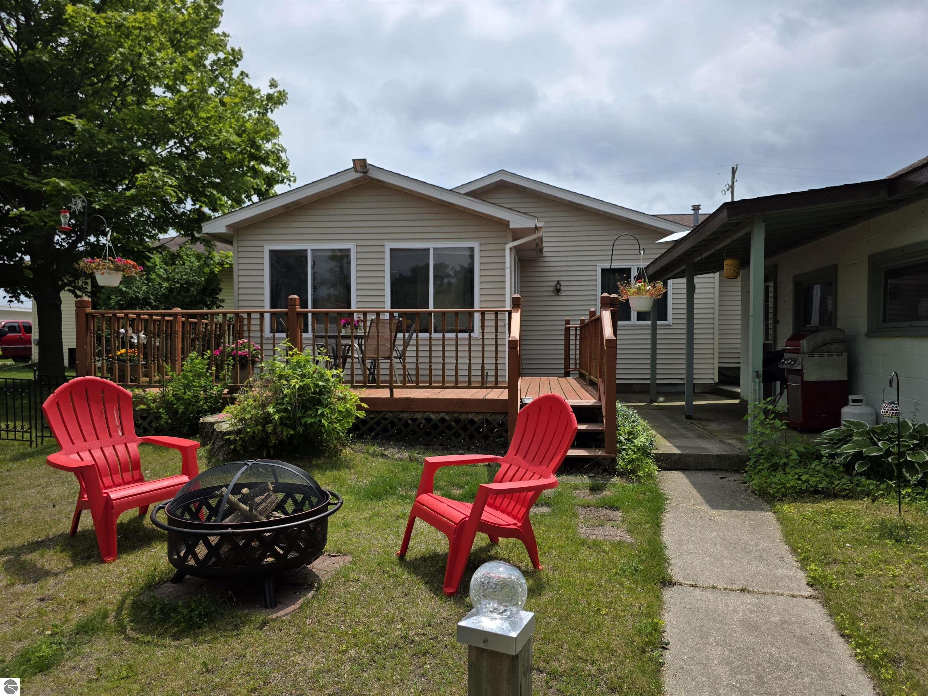 808 W Lake Street, Tawas City, MI 48763 — Photo 47