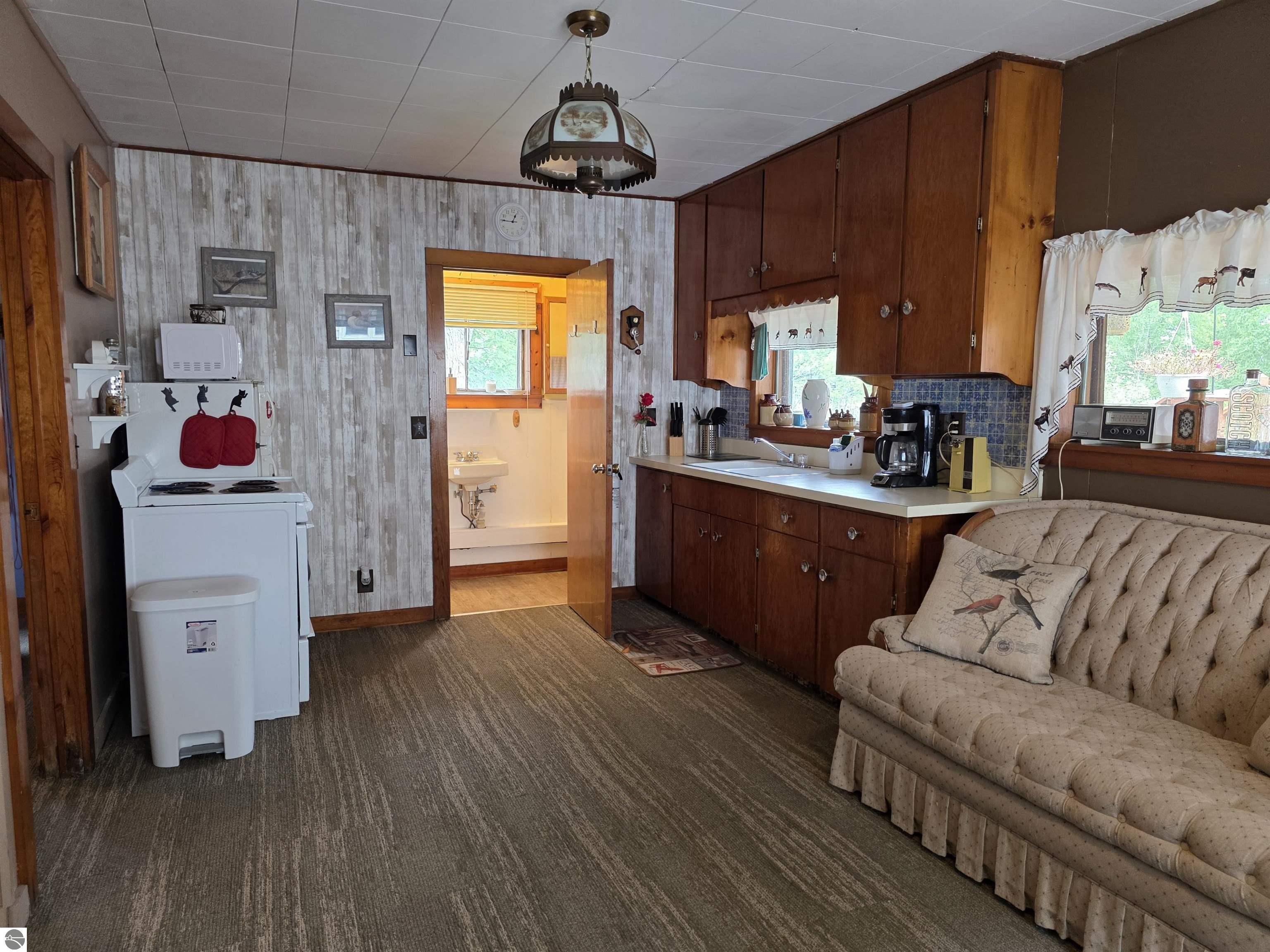 808 W Lake Street, Tawas City, MI 48763 — Photo 57