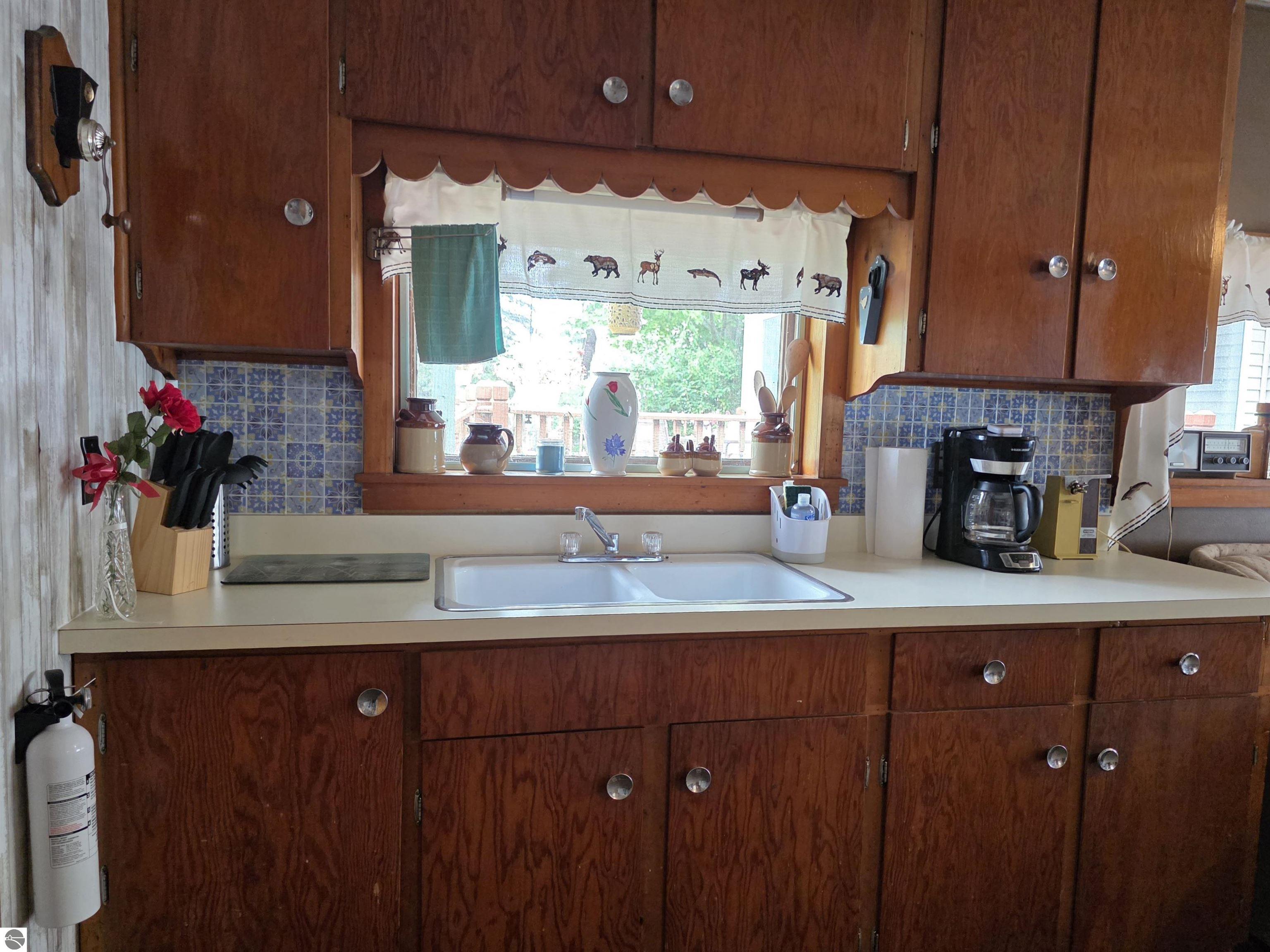 808 W Lake Street, Tawas City, MI 48763 — Photo 60